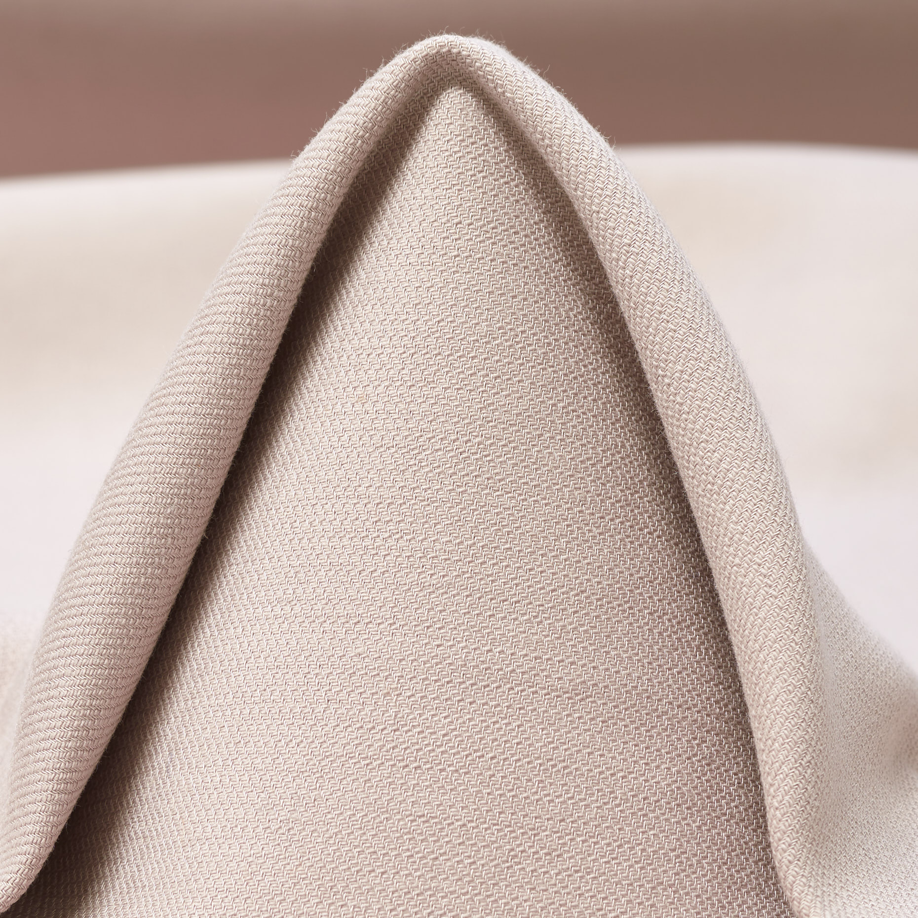 TWILL, COTTON, VISCOSE, WHITE SAND (F000044141)