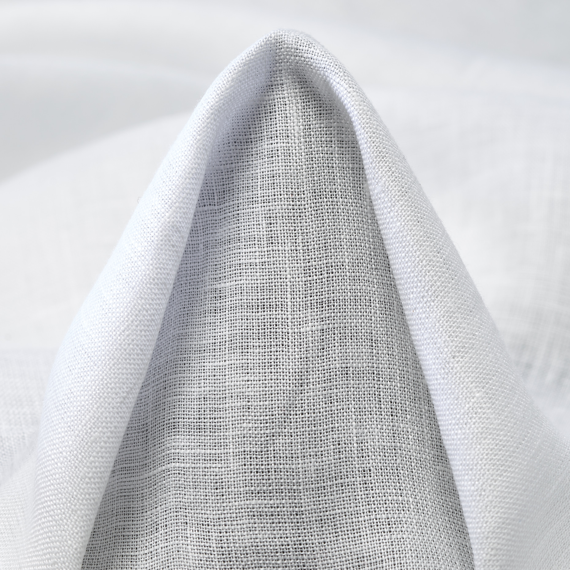 LINEN, BRILLIANT WHITE (P2-0000590)
