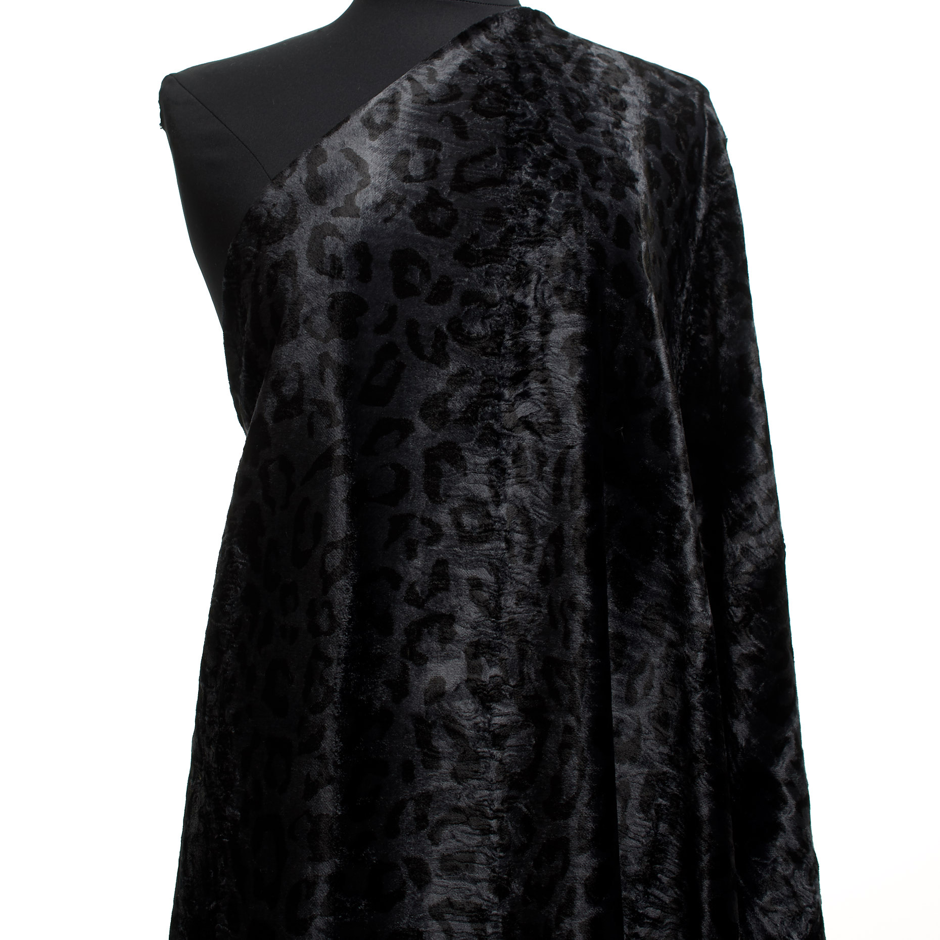 Fake Fur, Cotton Viscose, Animal, Blackened Pearl (F000038910) - Mannequin