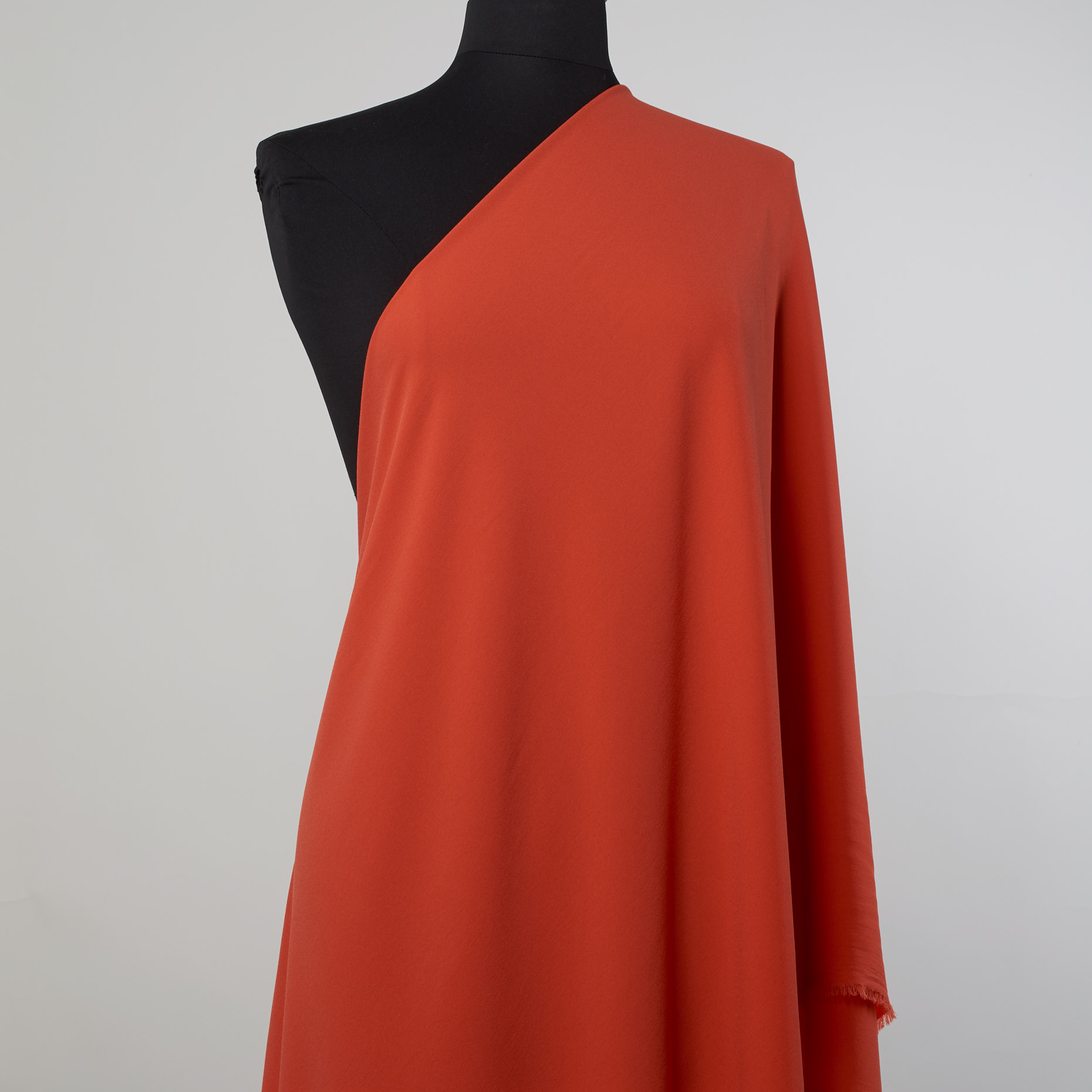 CRÊPE DE CHINE, CADY, HOT CORAL (F000024327) - Mannequin