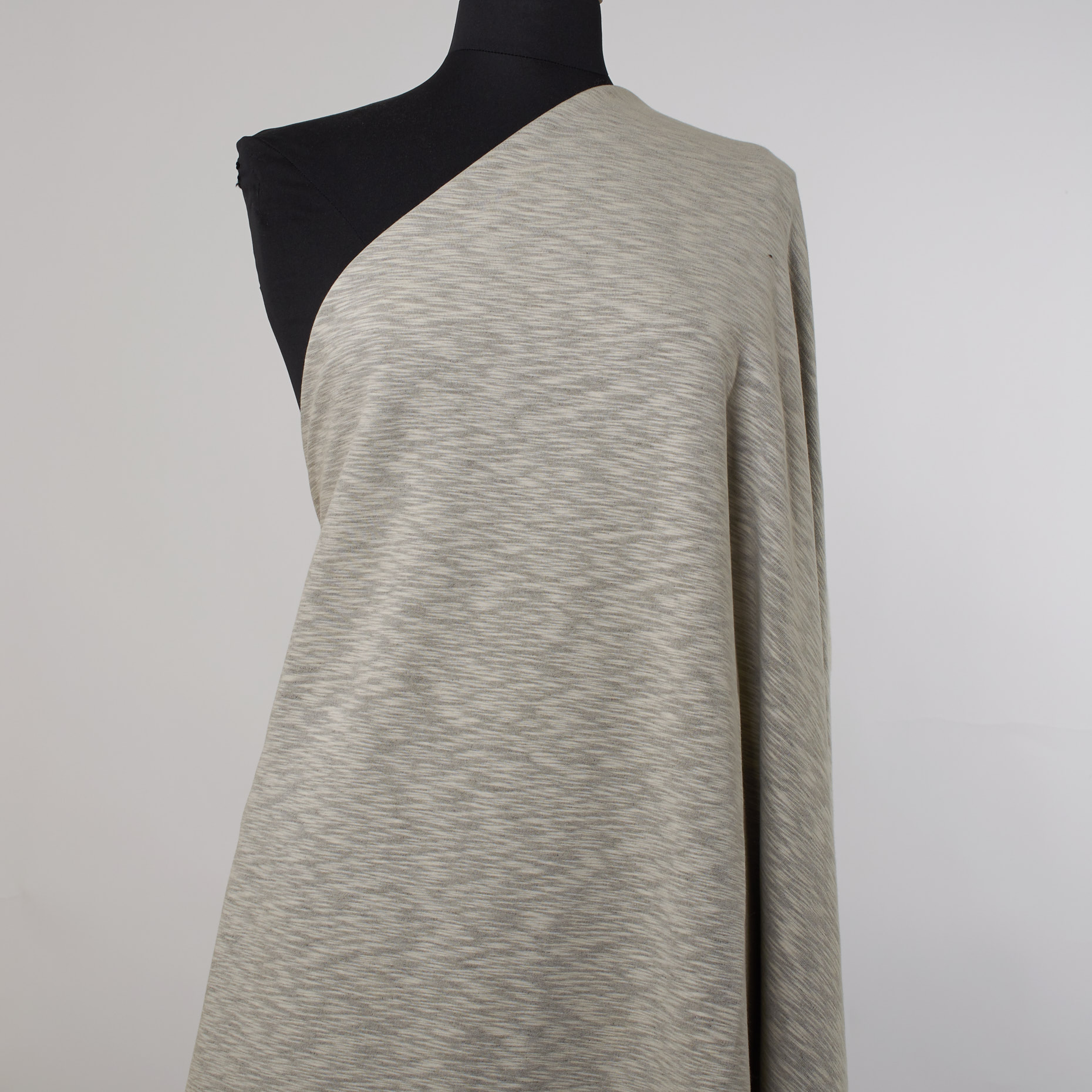 JERSEY, FRENCH TERRY, COTTON, GHOST GRAY (F000026805) - Mannequin