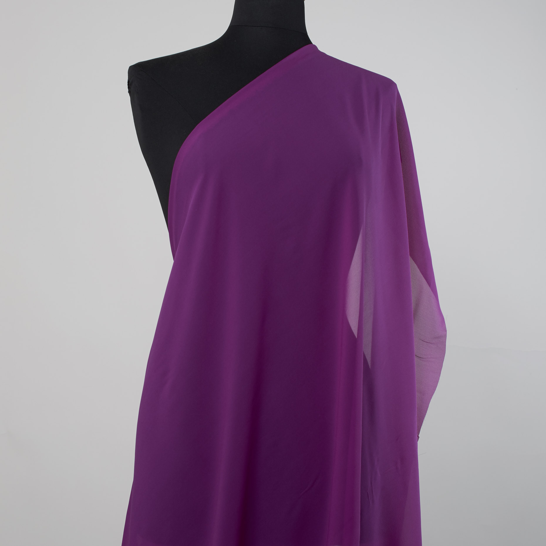 Seide, Chiffon, Purple Magic (F000021675) - Schaufensterpuppe