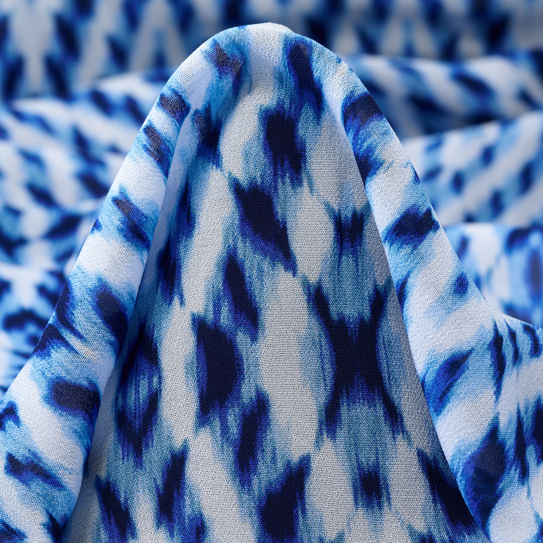 Krepa, Wiskoza, Wydrukowany, Brilliant White&Lapis Blue (F000040268)