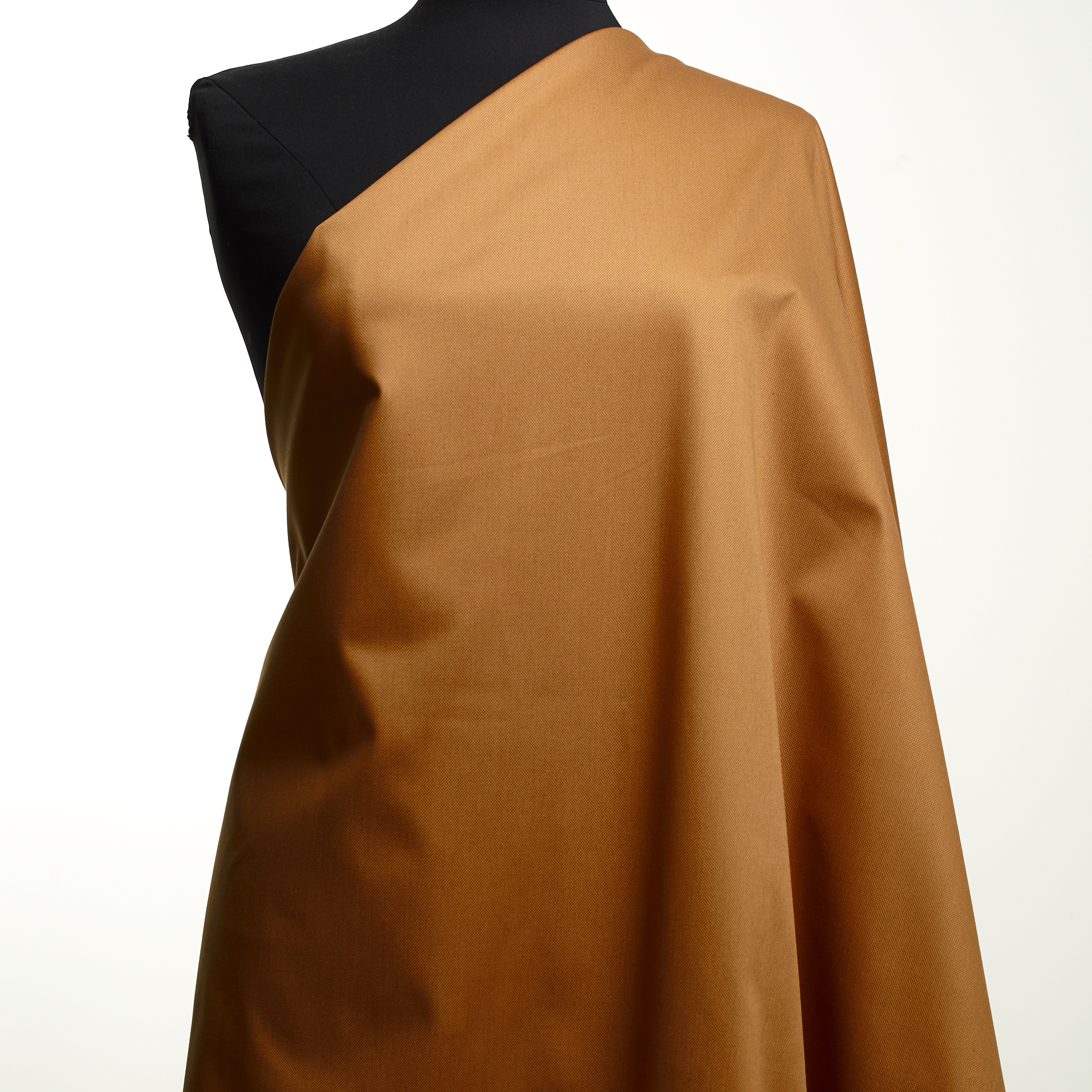 PIQUÉ, COTTON ELASTIC, BISCUIT (F000034514) - Mannequin
