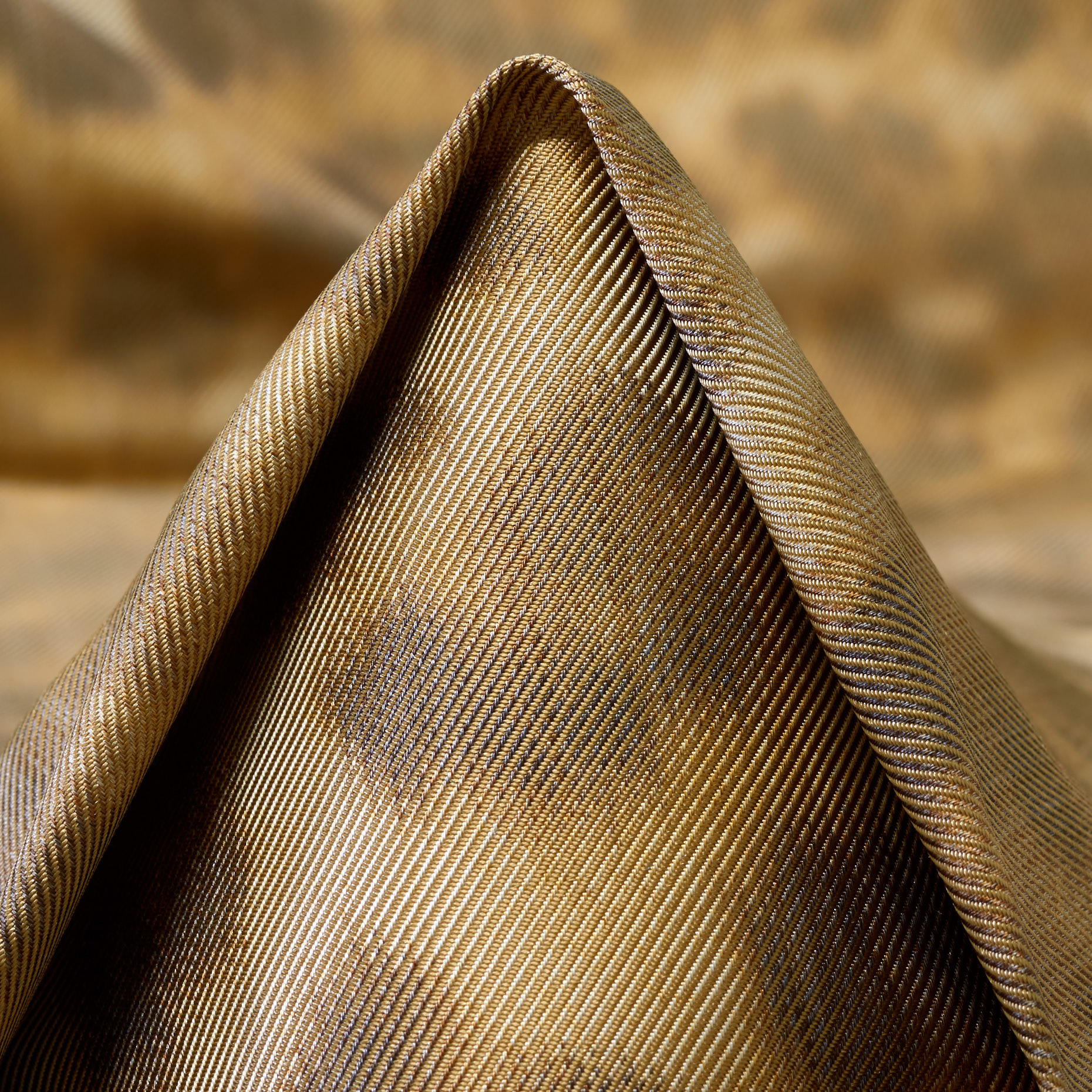 TAFFETA, CHINÉ, ANIMAL, CROISSANT&GREIGE (P000002970)