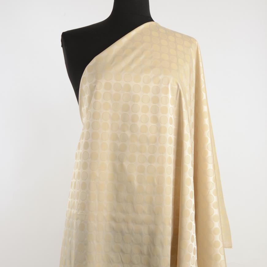 OUTDOOR, NYLON, DOTS, ANTIQUE WHITE (F000029378) - Mannequin