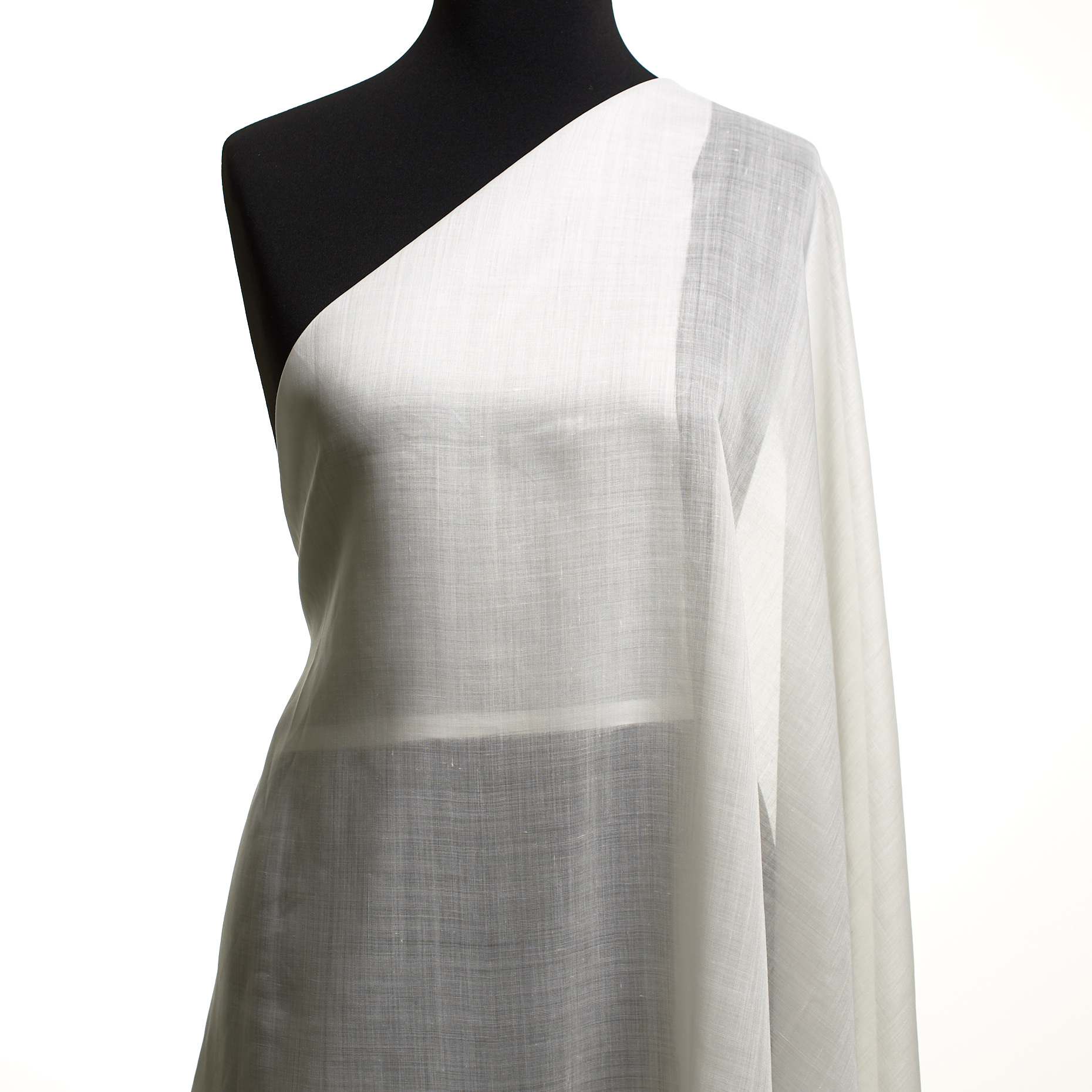 BATISTE, RAMIE, LYOCELL, MARSHMALLOW (P000004030) - Mannequin