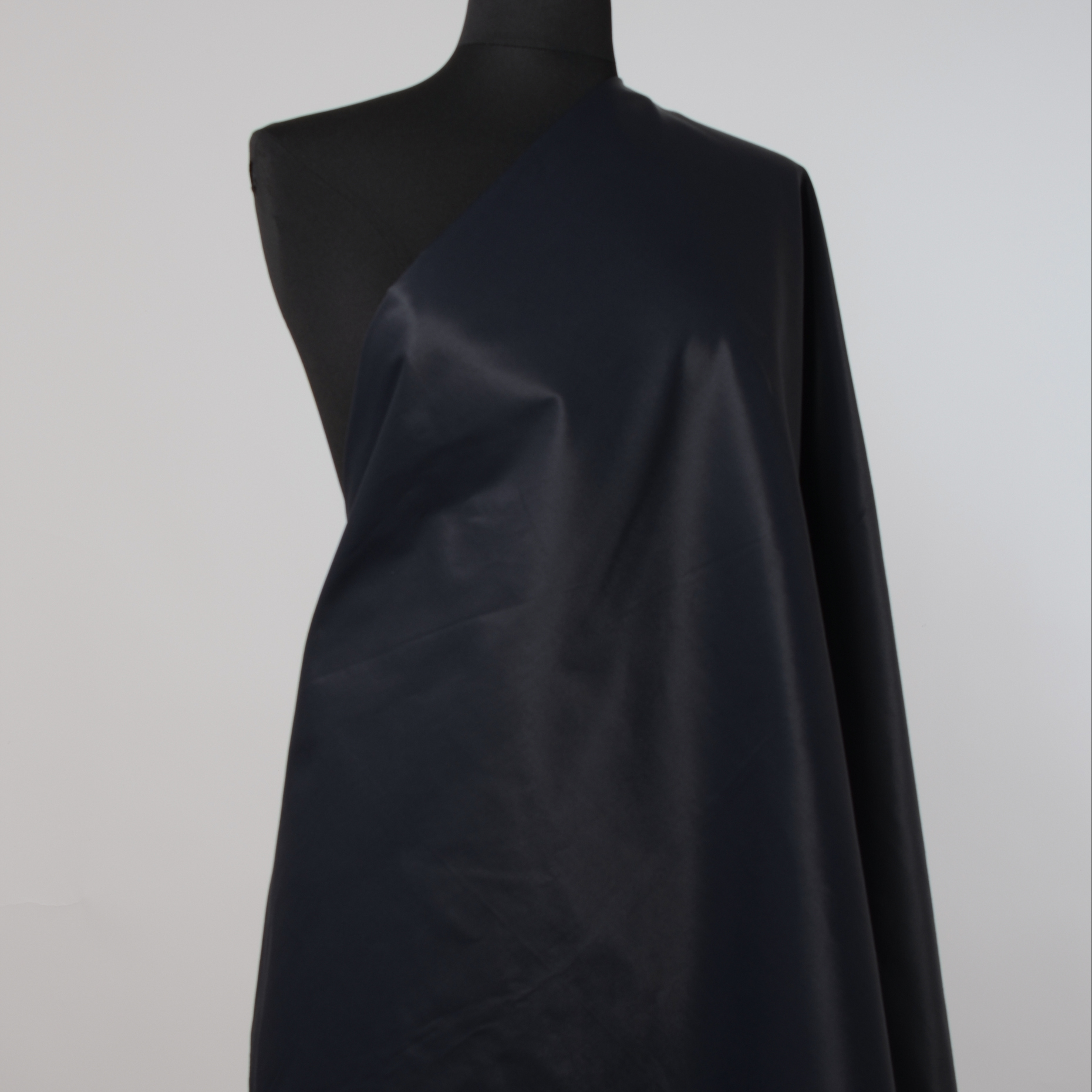 TWILL, COTTON, ELASTIC, PARISIAN NIGHT (F000022218) - Mannequin