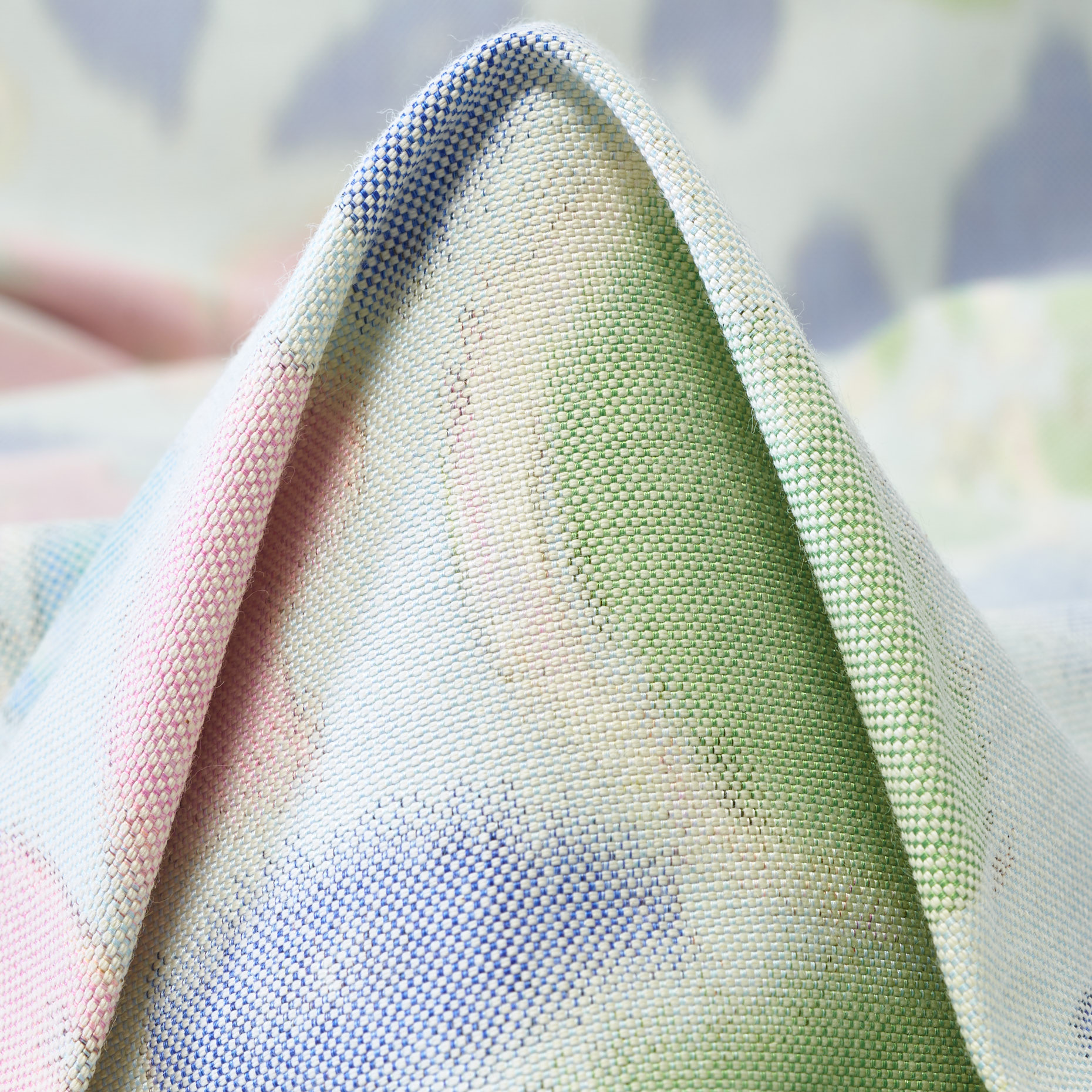 JACQUARD, CHINÉ, FLORAL, BLUSHING BRIDE&WATER LILY (P000003010)