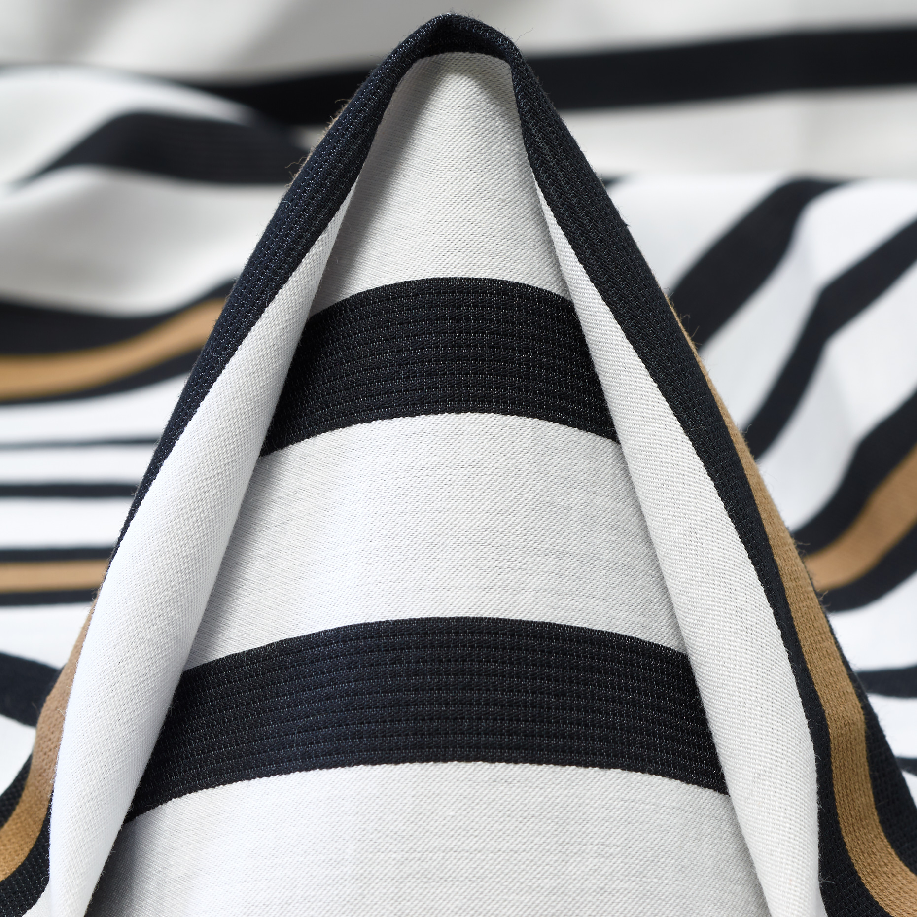 COTTON, STRIPES, IRISH CREAM&RAVEN BLACK (F000049395)