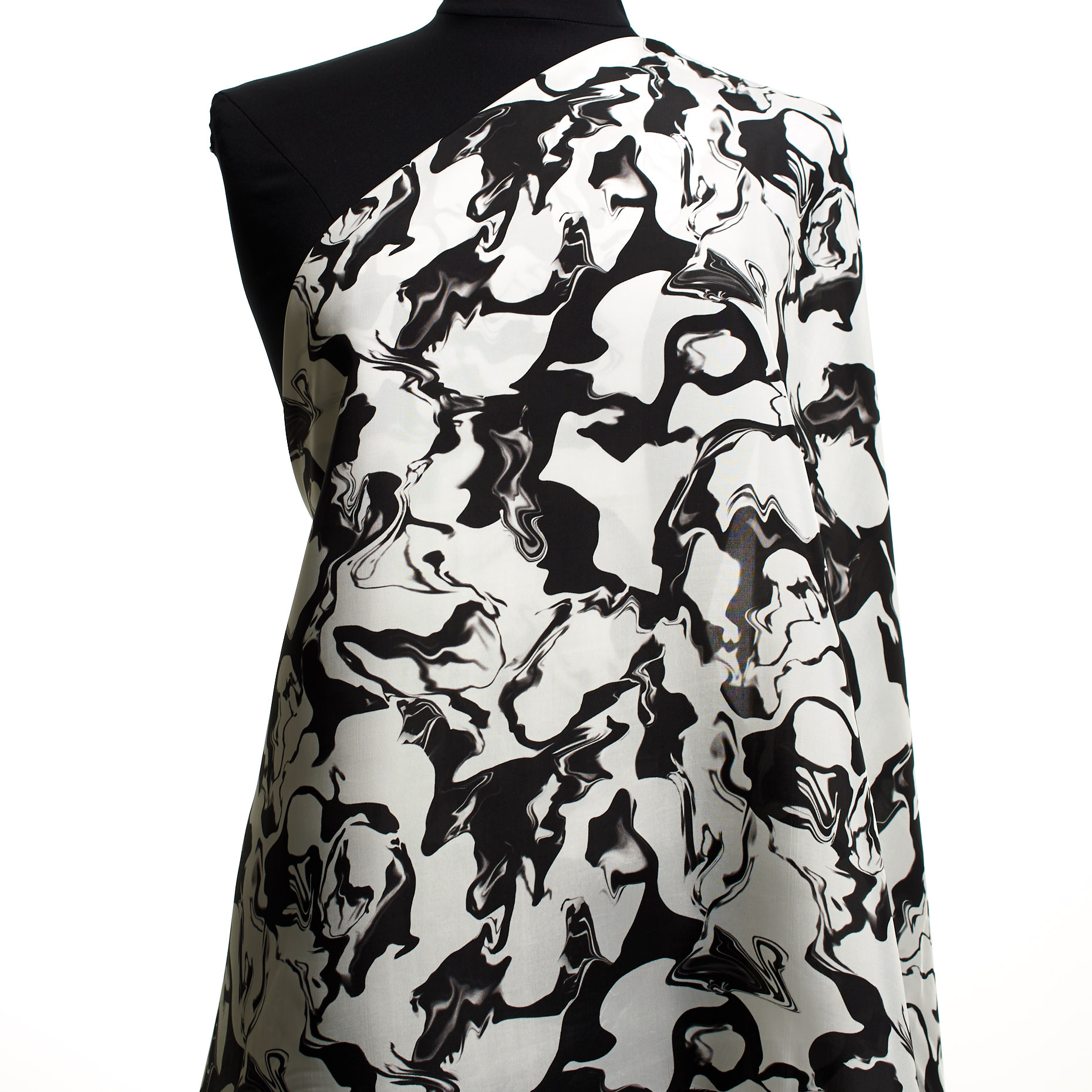 Viscosa, Estampado, Raven Black&Snow White (F000043836) - Maniquí