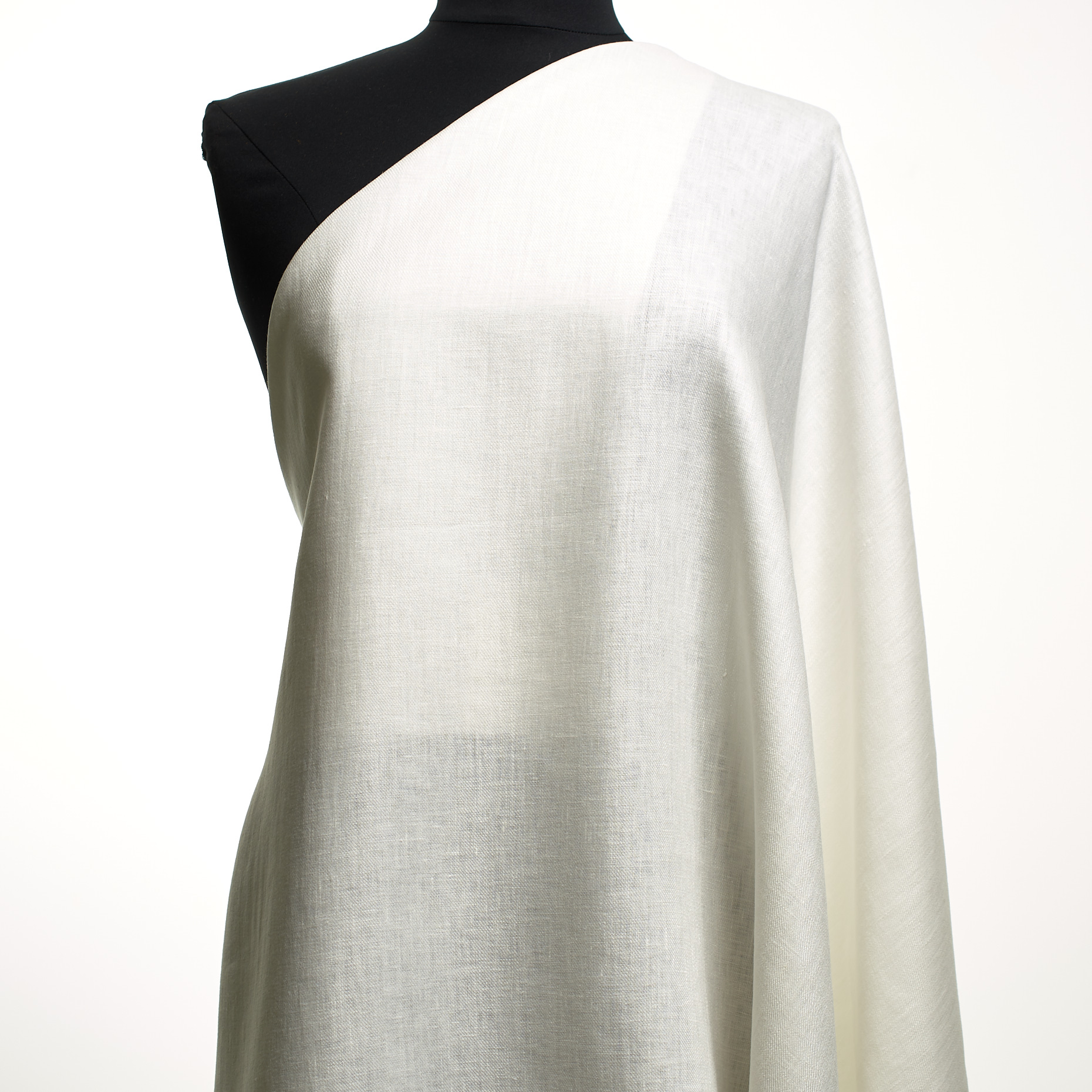TWILL, LINEN, BRILLIANT WHITE (T0000701) - Mannequin