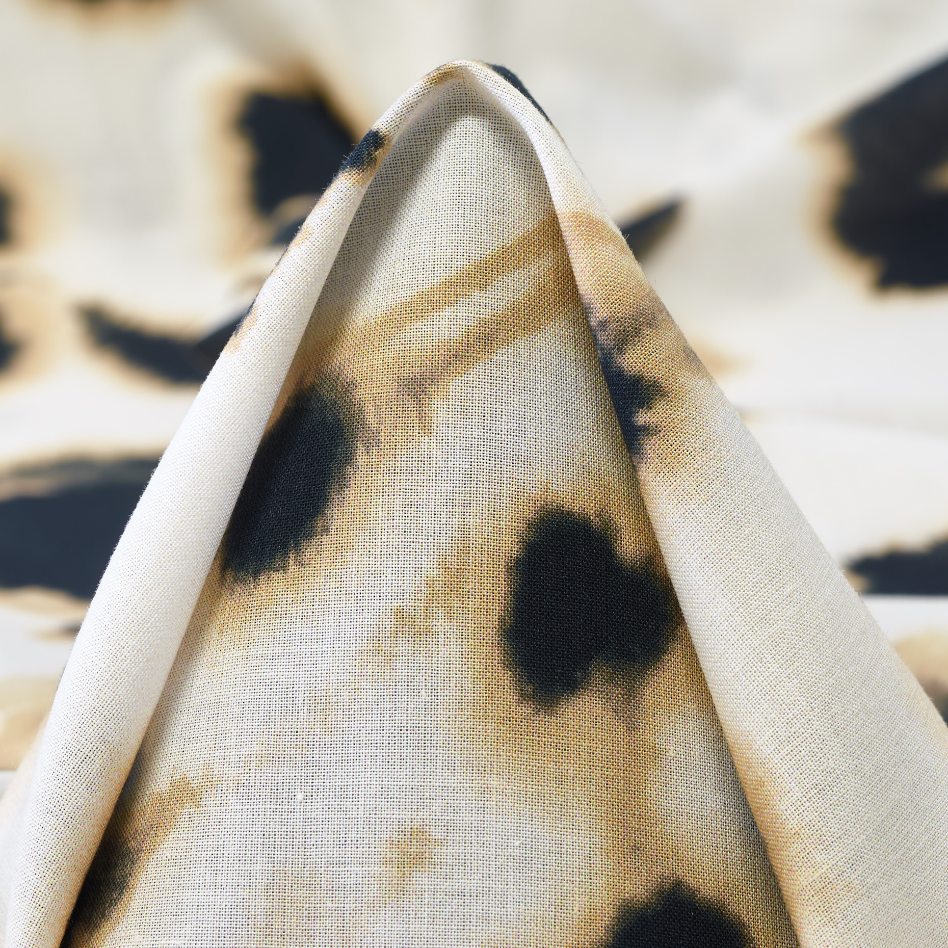 BATISTE, COTTON, PRINTED, SNOW WHITE&SAND DOLLAR (T0000751)