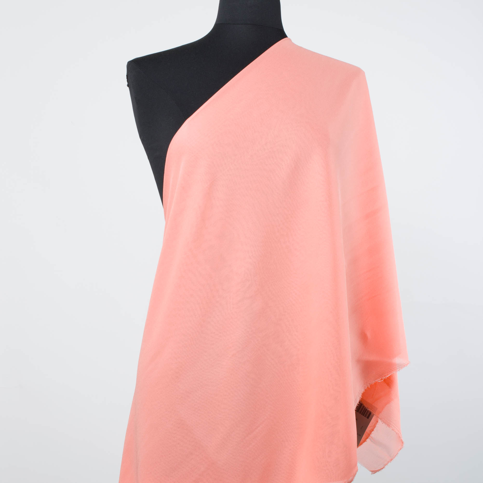 SILK, CRÊPE DE CHINE, LOBSTER (F000021145) - Mannequin