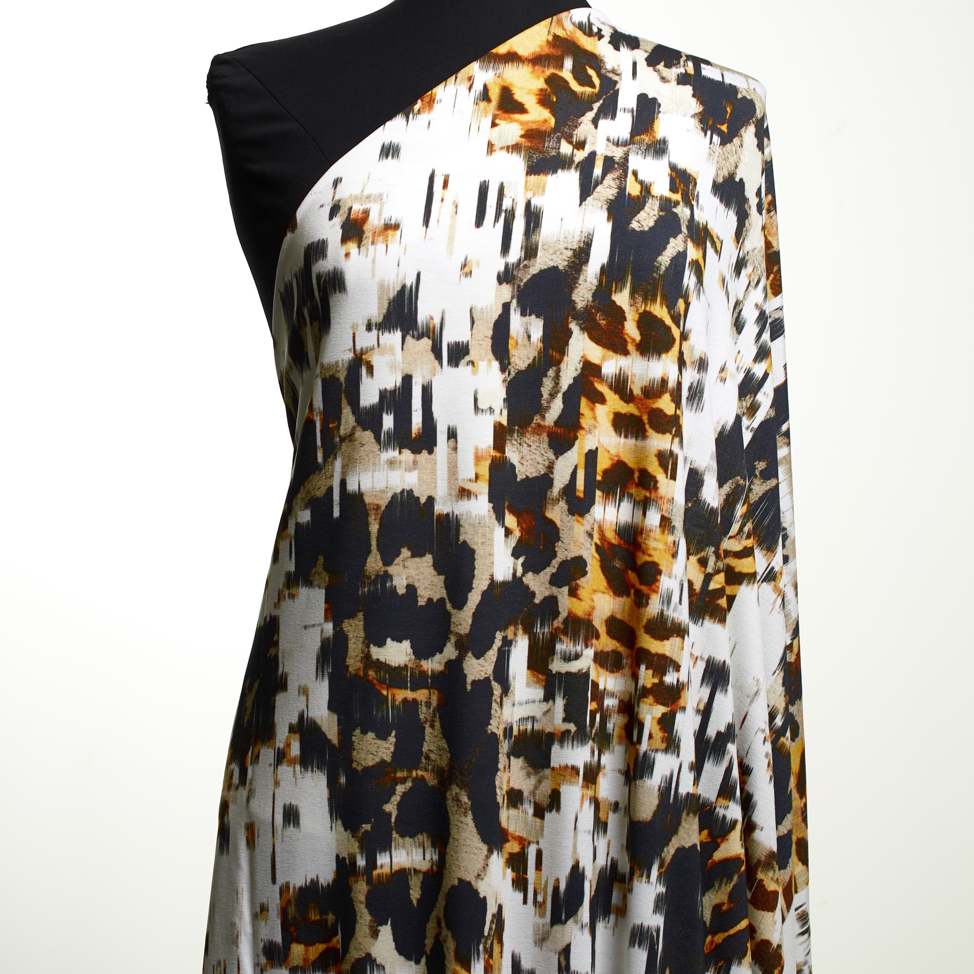 Single Jersey, Wiskoza, Wydrukowany, Nugget Gold&Snow White (F000032431) - Manekin