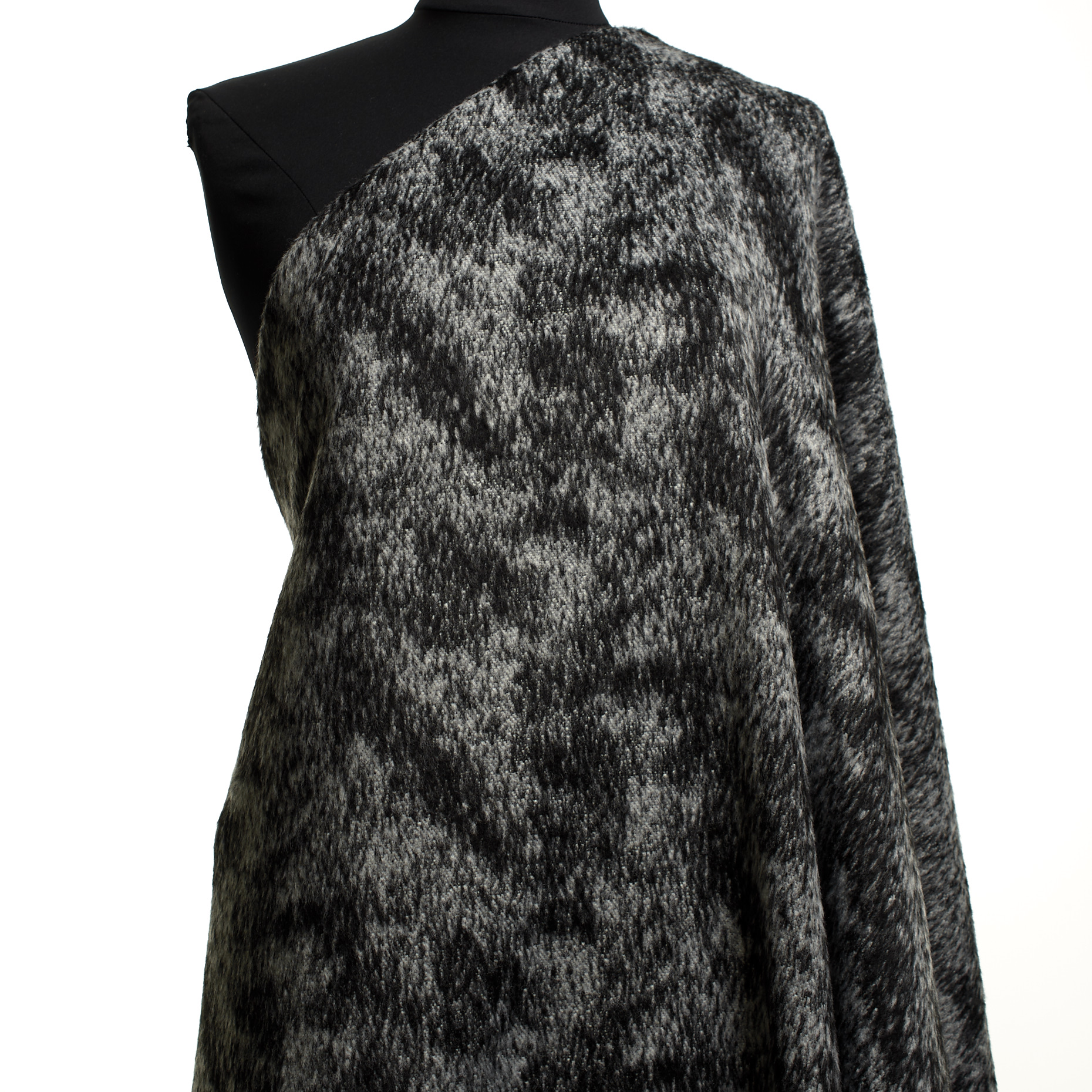 JACQUARD, WOOL BLEND, BRUSHED, RAVEN BLACK&VAPOROUS GRAY (F000034118) - Mannequin