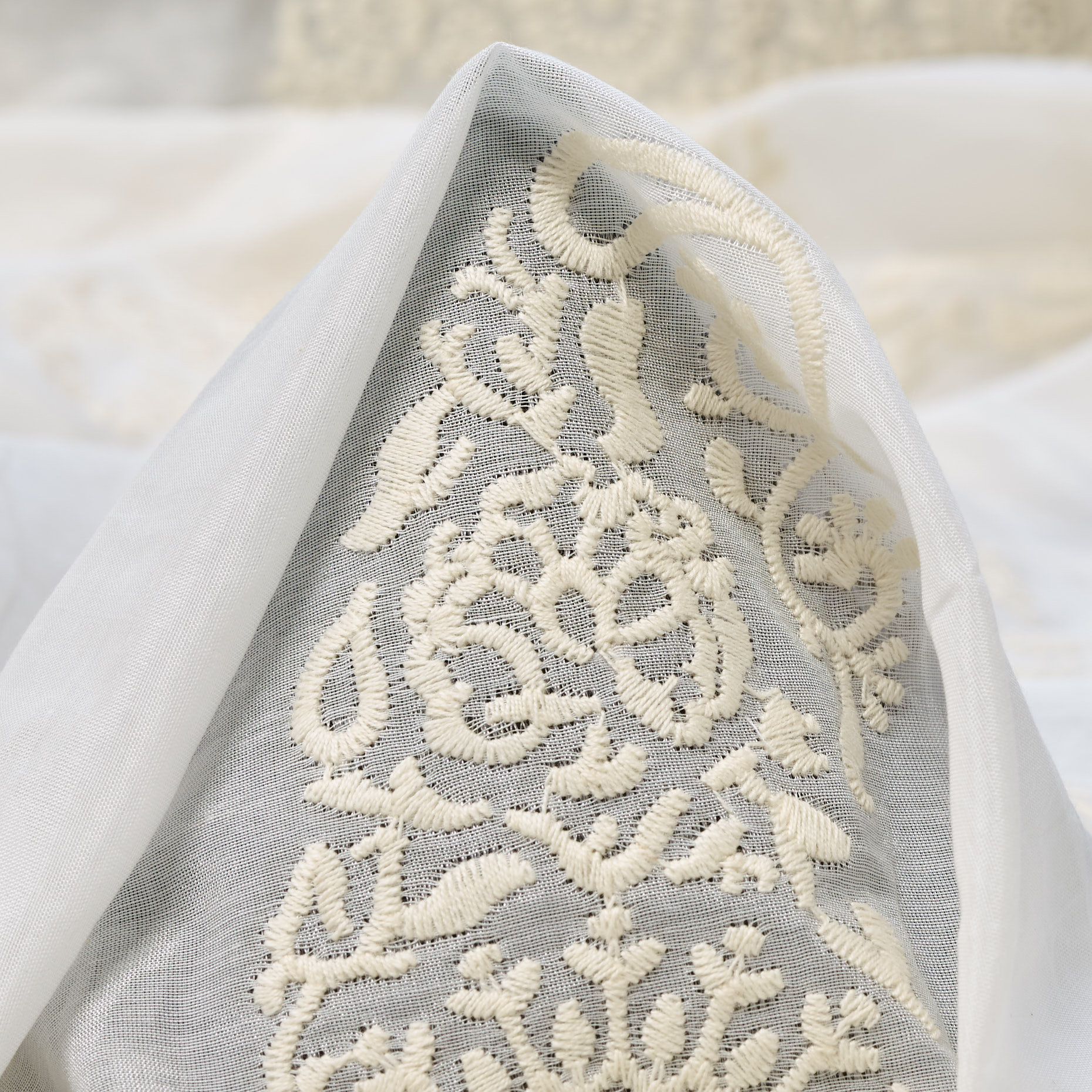 VOILE, COTTON, EMBROIDERED, ANTIQUE WHITE (F000042157)