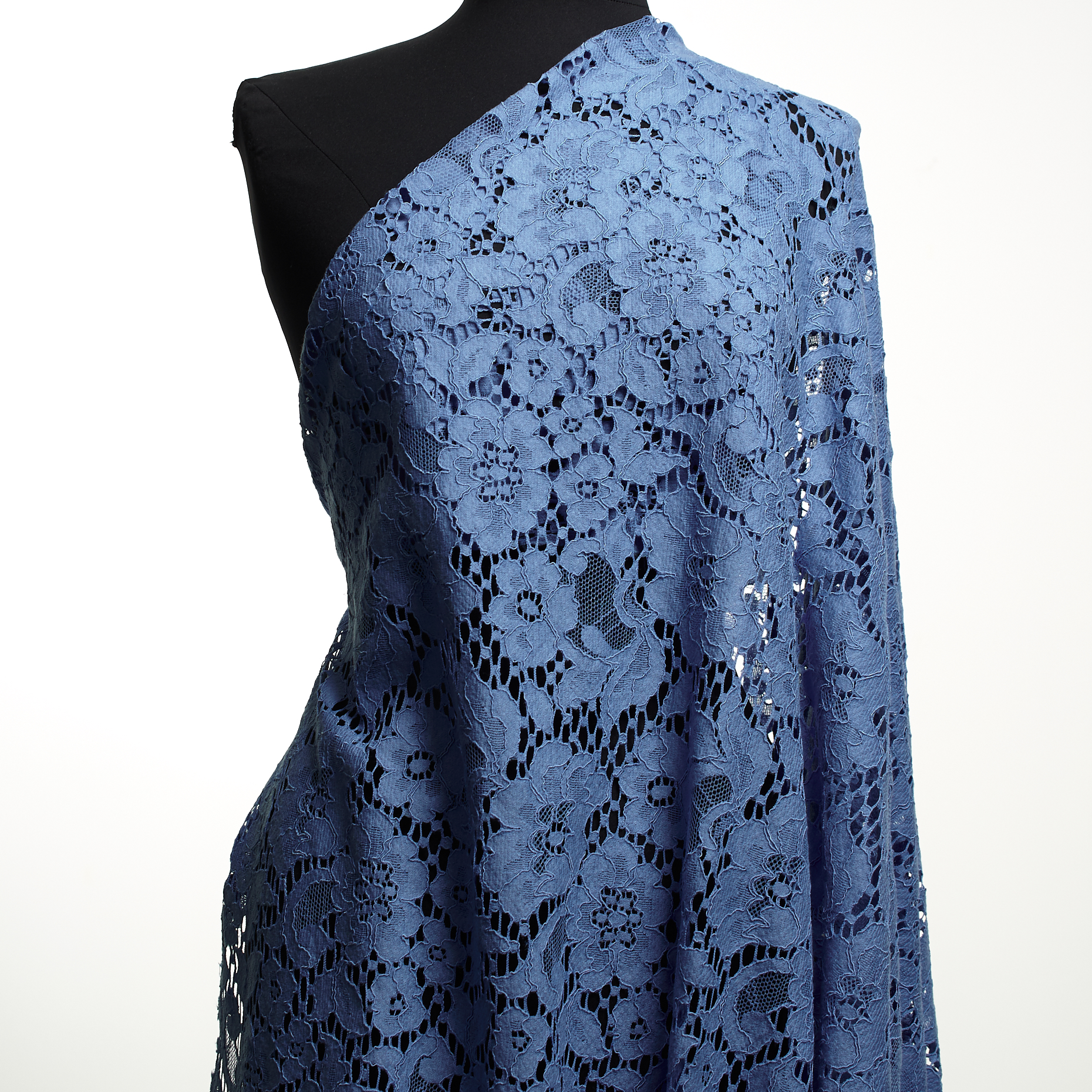 LACE, COTTON, VISCOSE BLEND, DUSTY BLUE (F000033816) - Mannequin