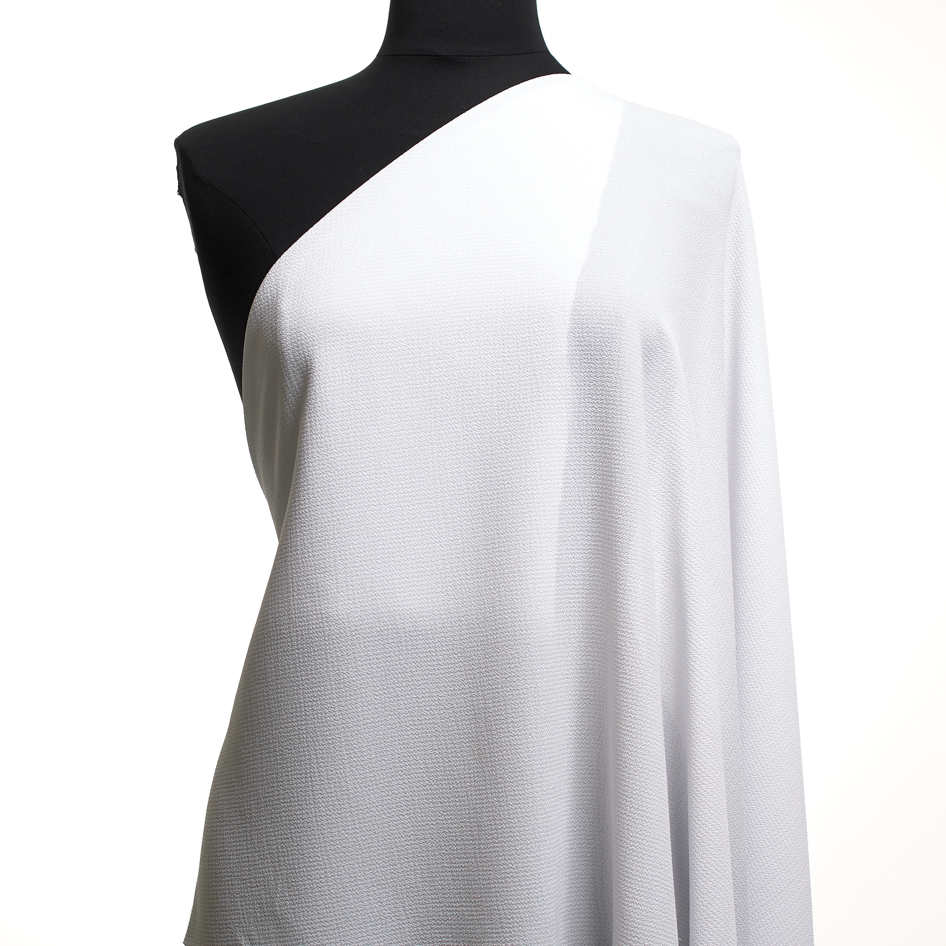 CRÊPE, WRINKLY, ELASTIC, BRILLIANT WHITE (F000048660) - Mannequin