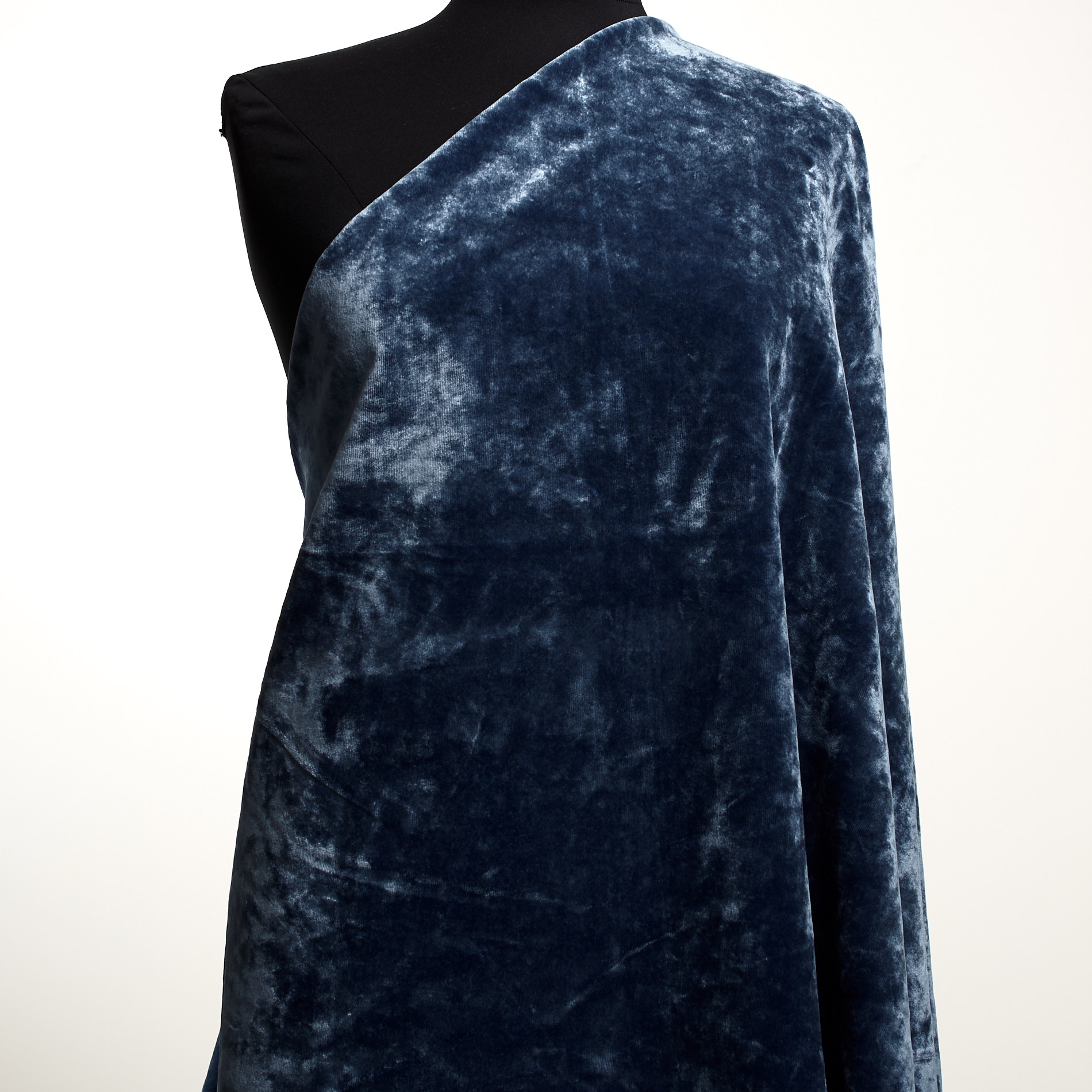 VELVET, VISCOSE, BLUE OPAL (C0002240) - Mannequin