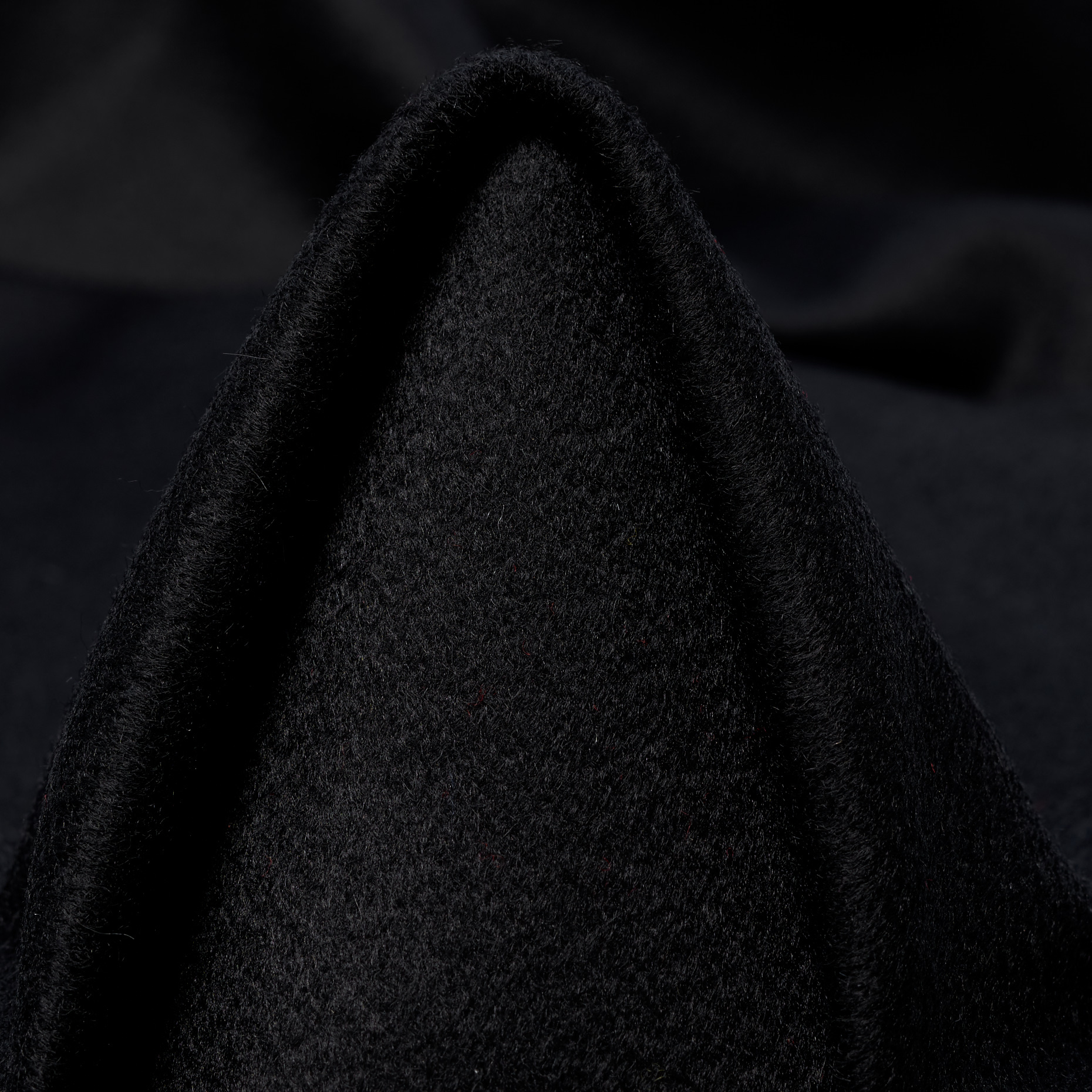 DRAP, PURE CASHMERE, RAVEN BLACK