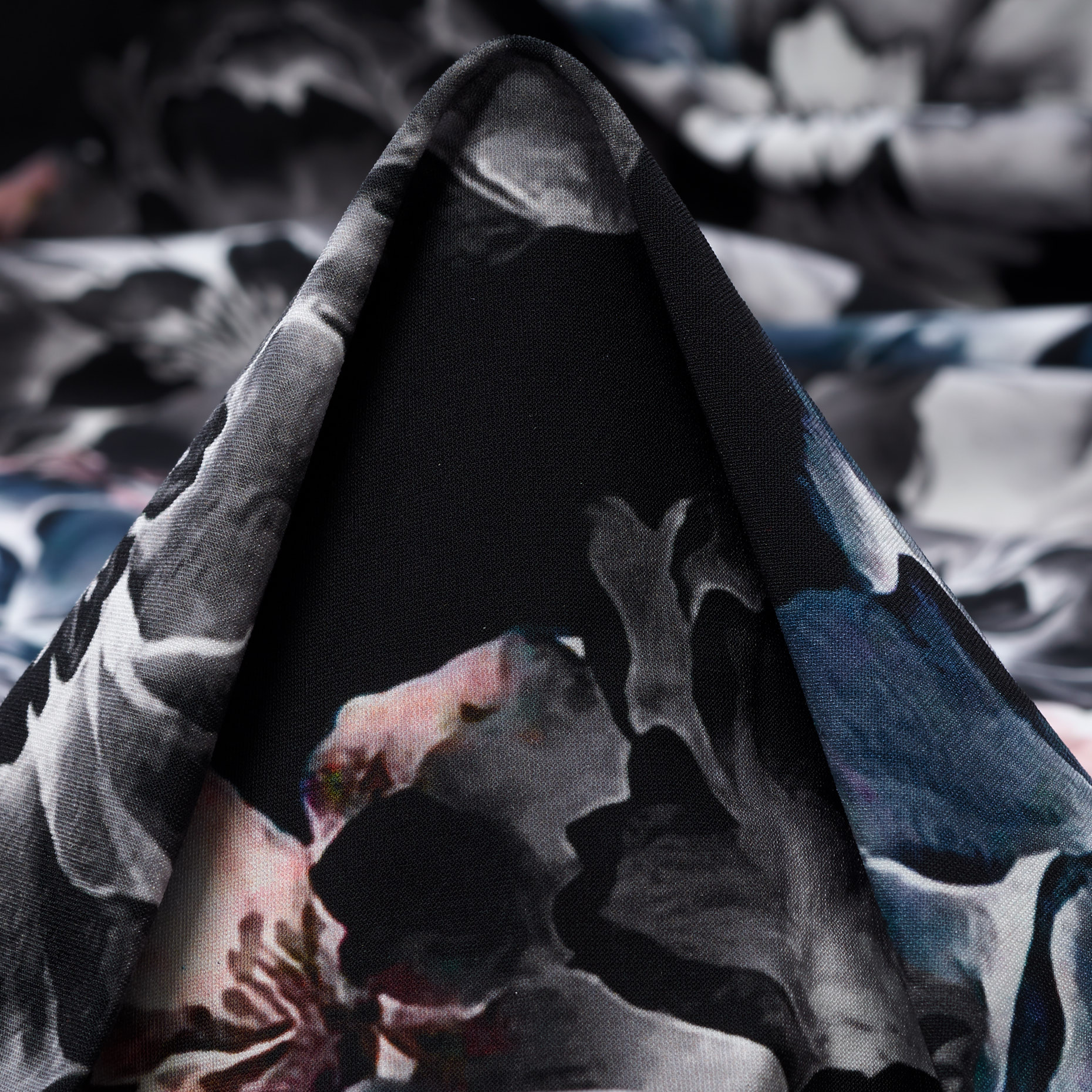 Techno Jersey, Floreal, Haute Elasticité, Raven Black&Lavender Fog (F000041447)