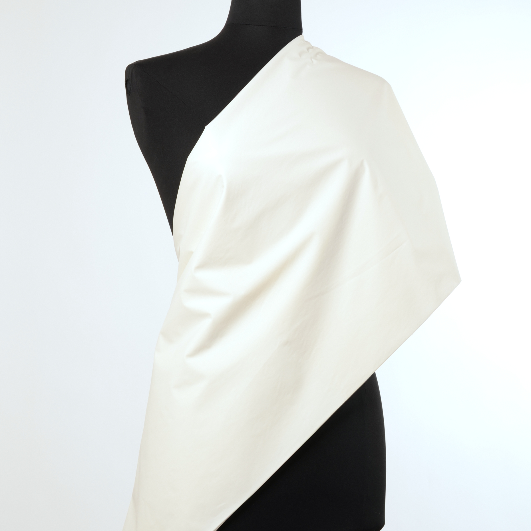 LINING, COTTON, SNOW WHITE (F000010994) - Mannequin
