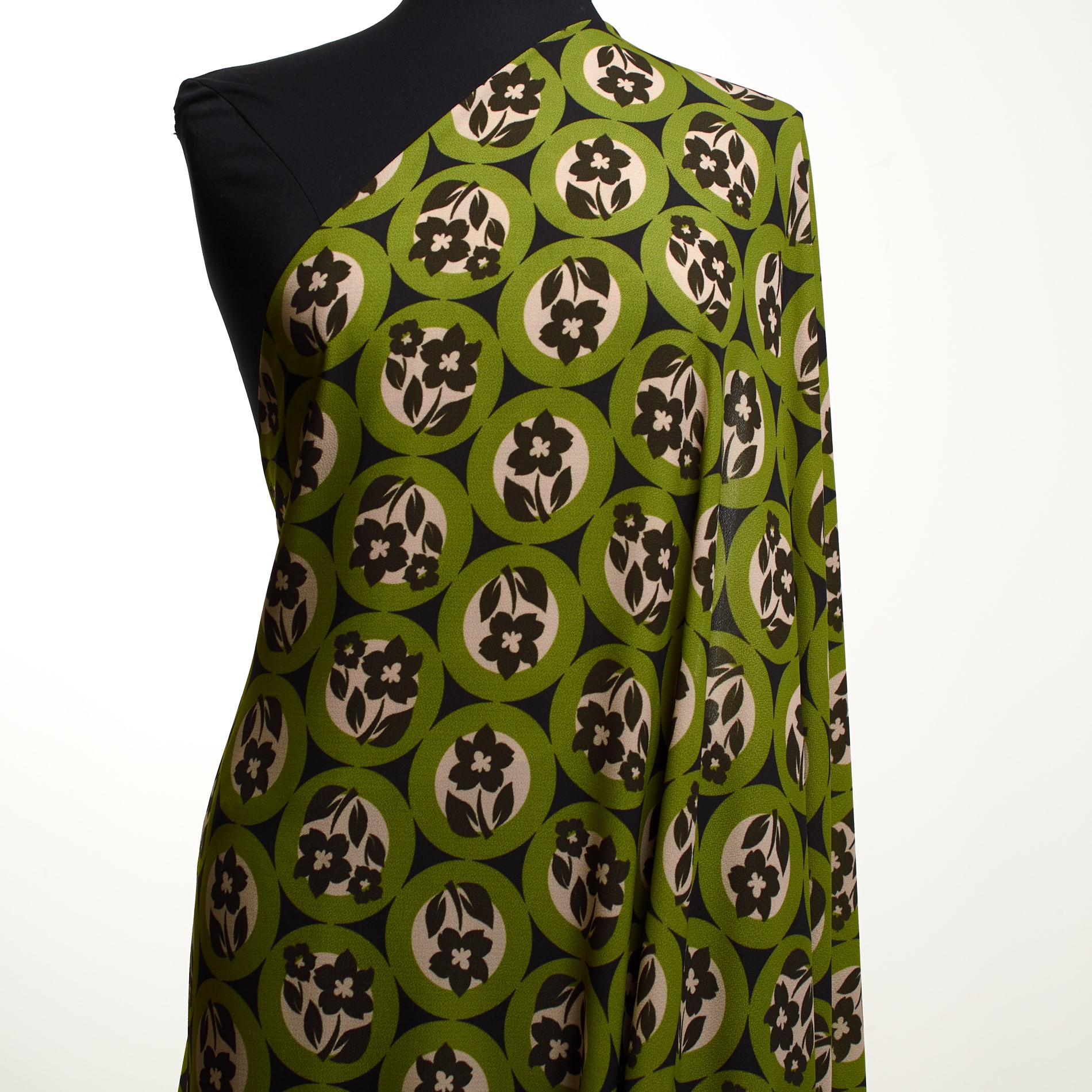 CRÊPE DE CHINE, FLORAL, GREENERY (F000031347) - Mannequin