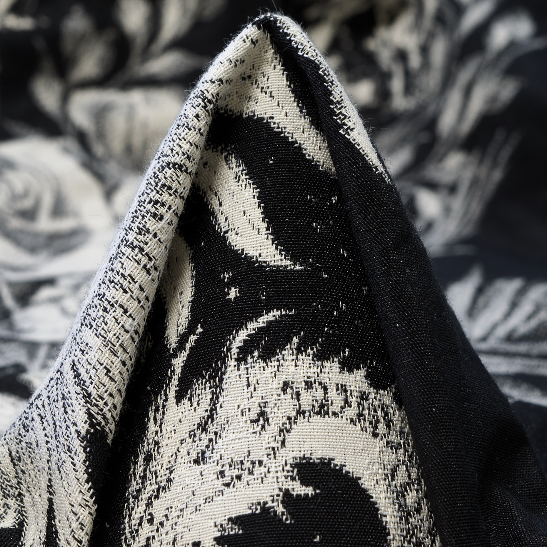 JACQUARD, COTTON, RAVEN BLACK&NIMBUS CLOUD (P000004910)