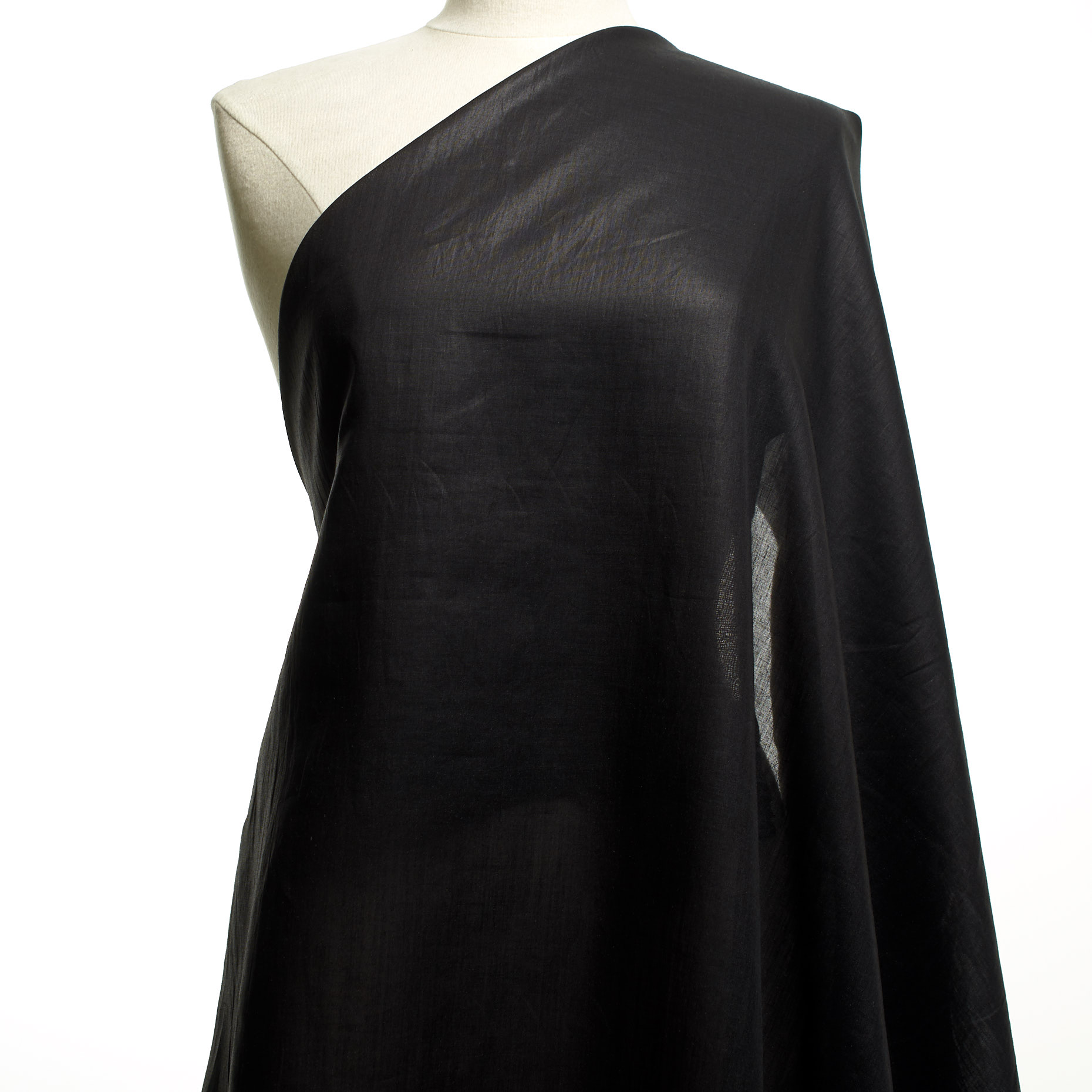 BATISTE, VISCOSE, SHIMMERING, JET BLACK (F000035452) - Mannequin