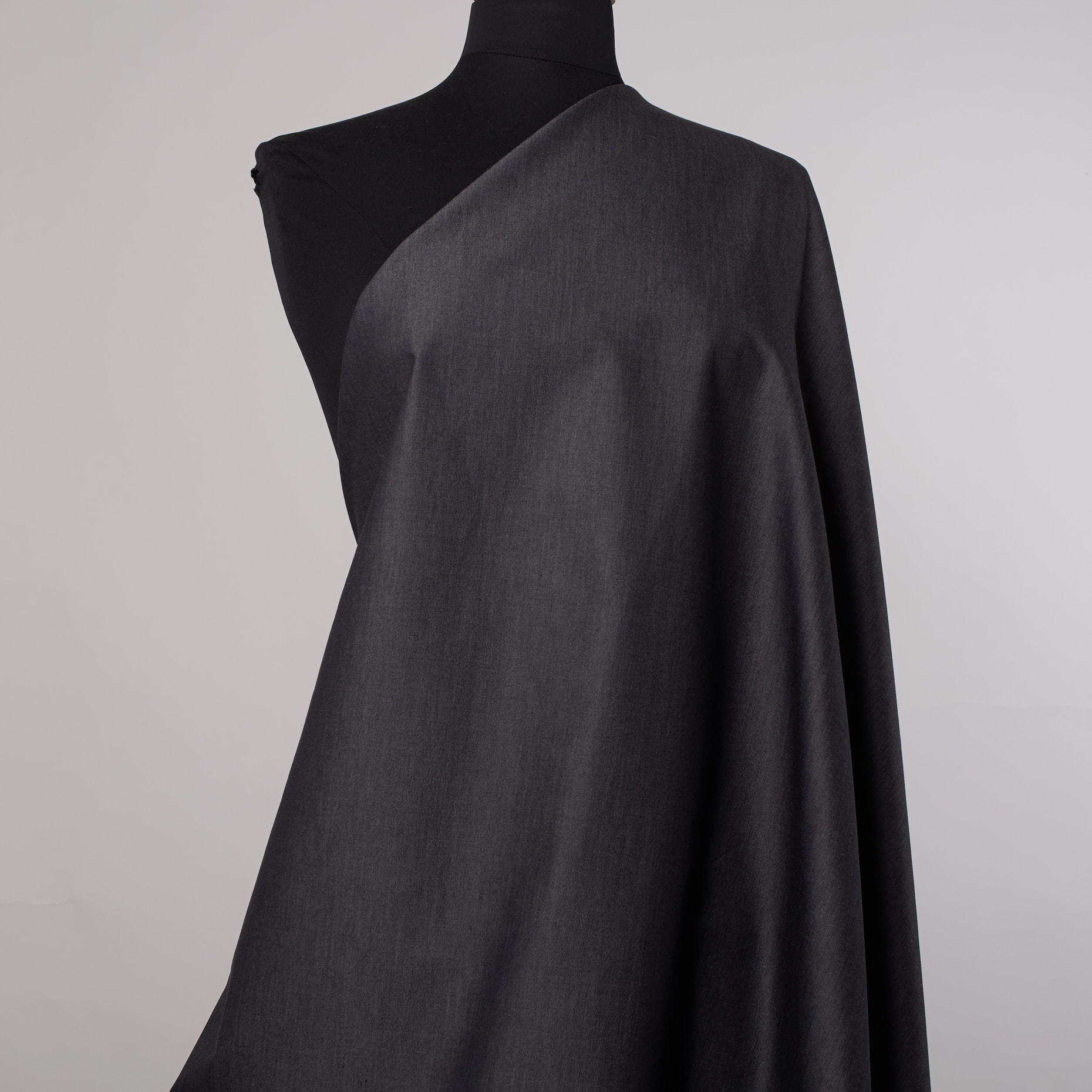 Chambray, Algodón, Jaspeado, Iron Gate (F000008816) - Maniquí