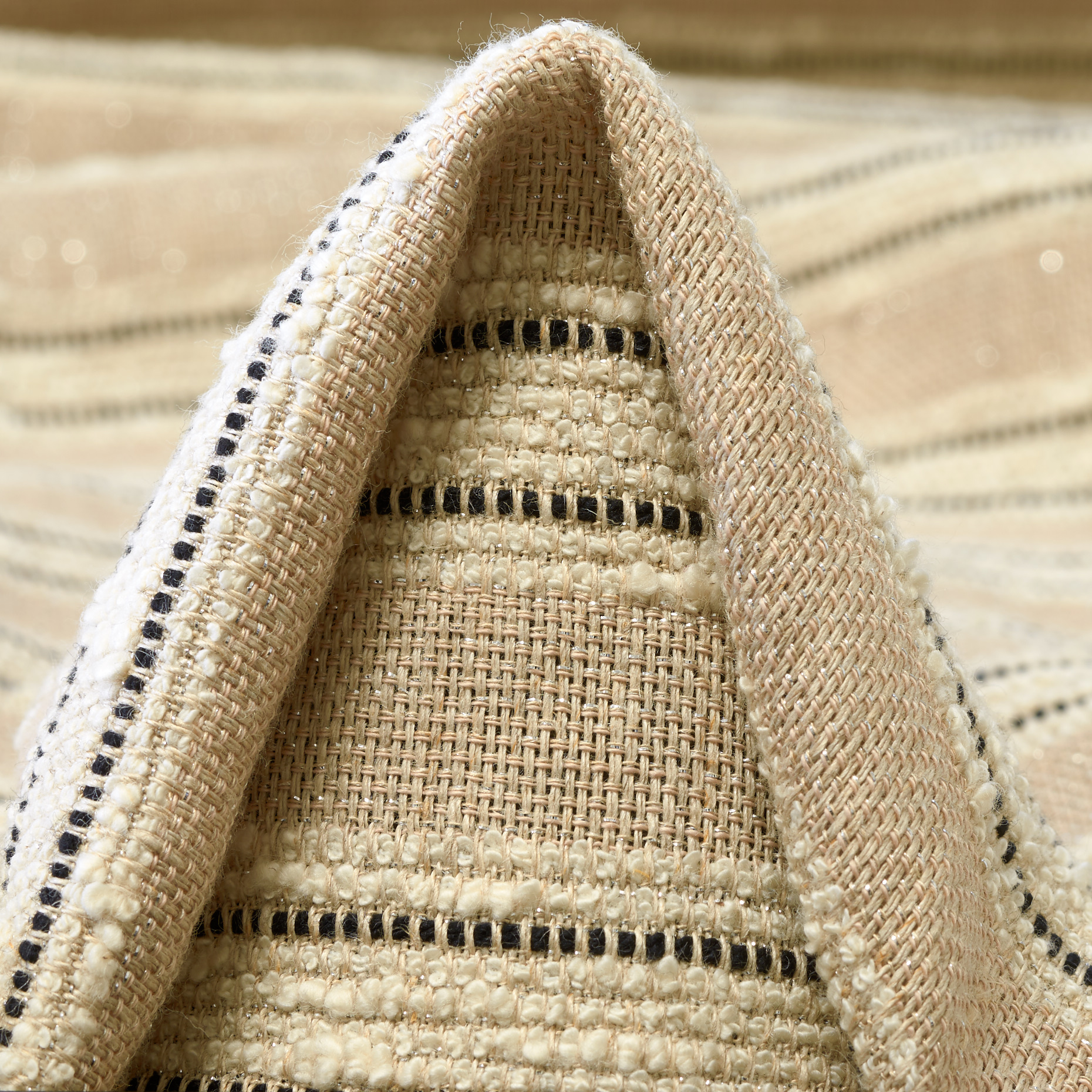 LINEN, COTTON, LUREX, FEATHER GRAY&RAVEN BLACK (P000004560)