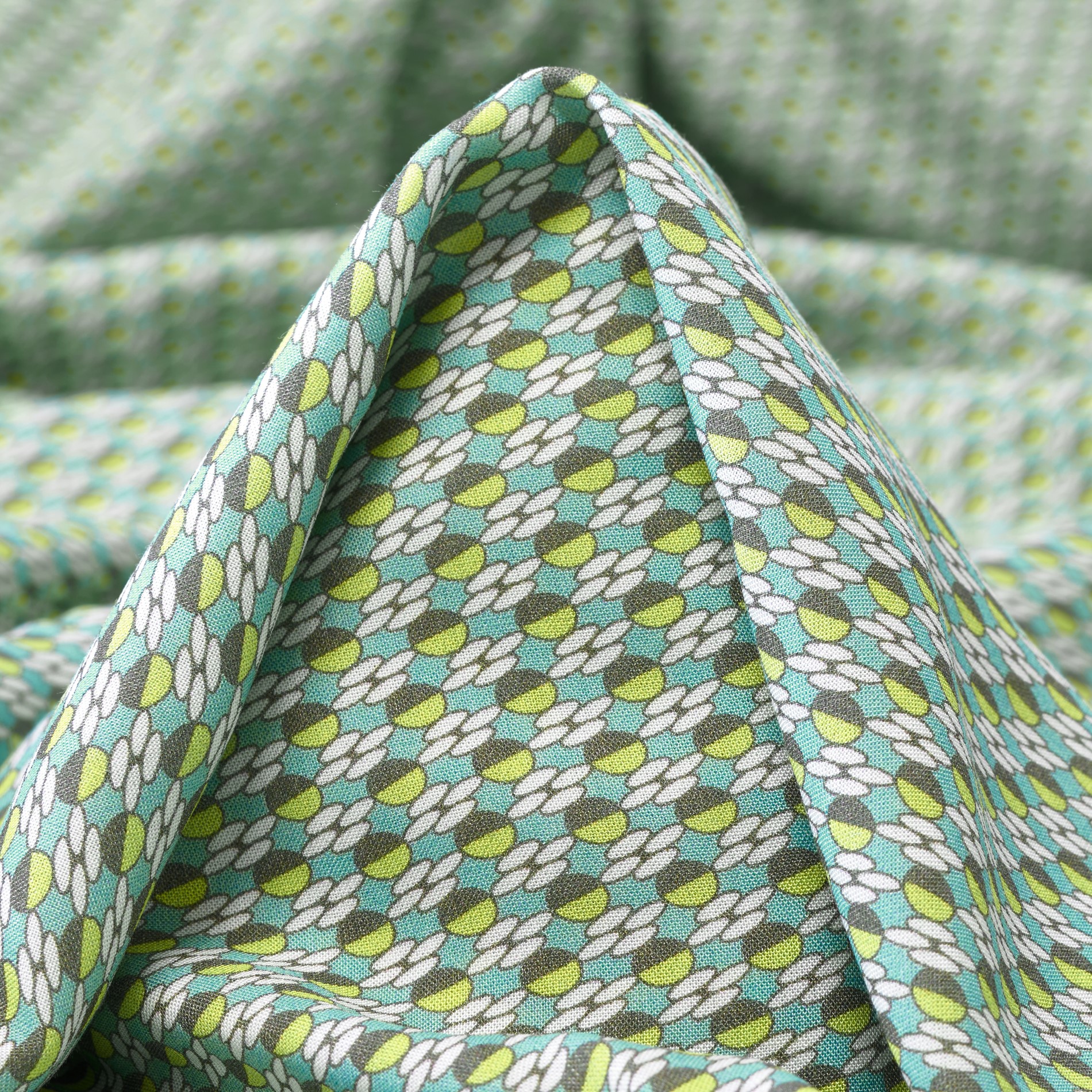 VISCOSE, PRINTED, SALTWATER SLIDE&PISTACHIO GREEN