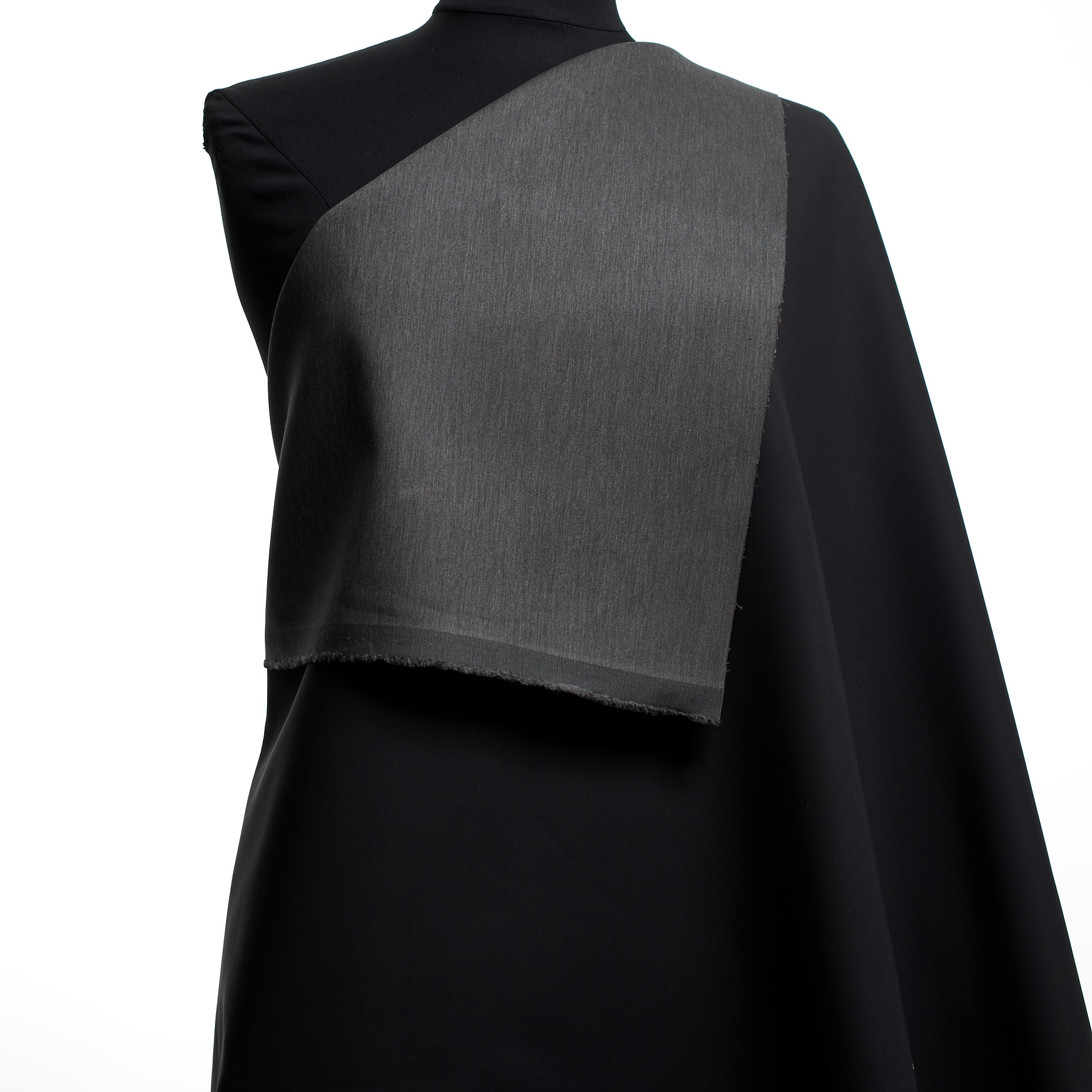 DOUBLE, TWILL, COTTON, ANTHRACITE (F000008529) - Mannequin