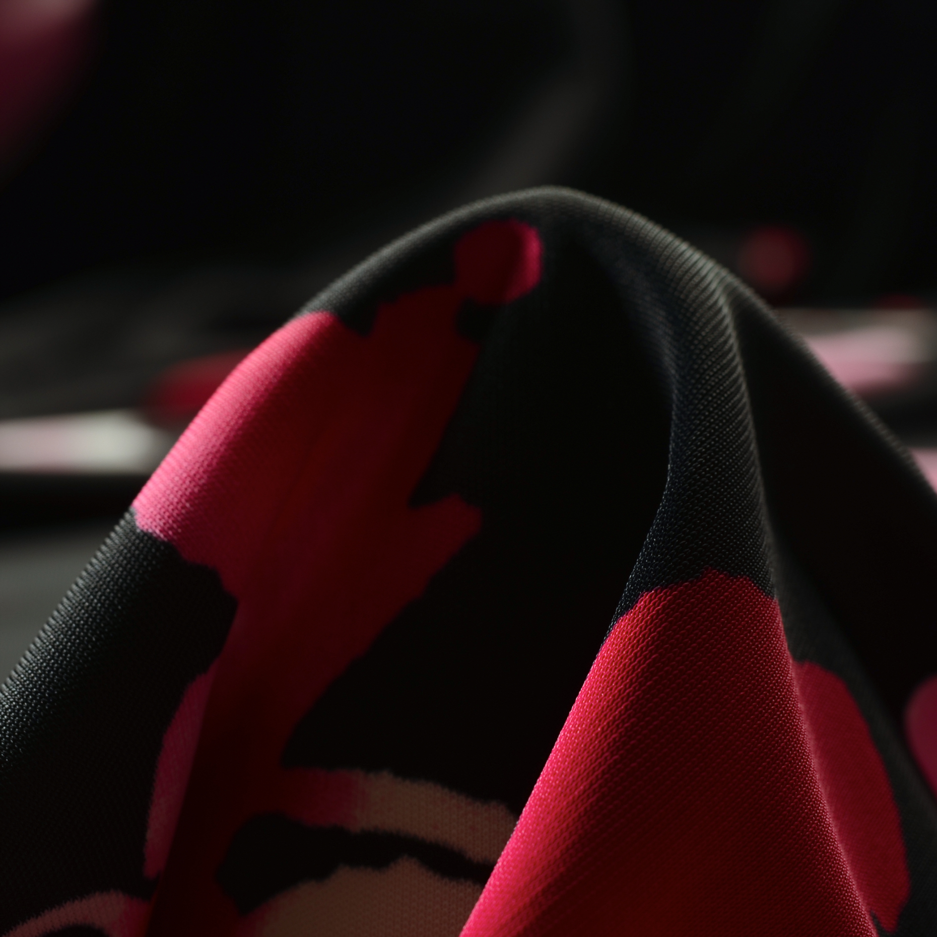 SINGLE JERSEY, VISCOSE, PRINTED, STRAWBERRY (F0000865)