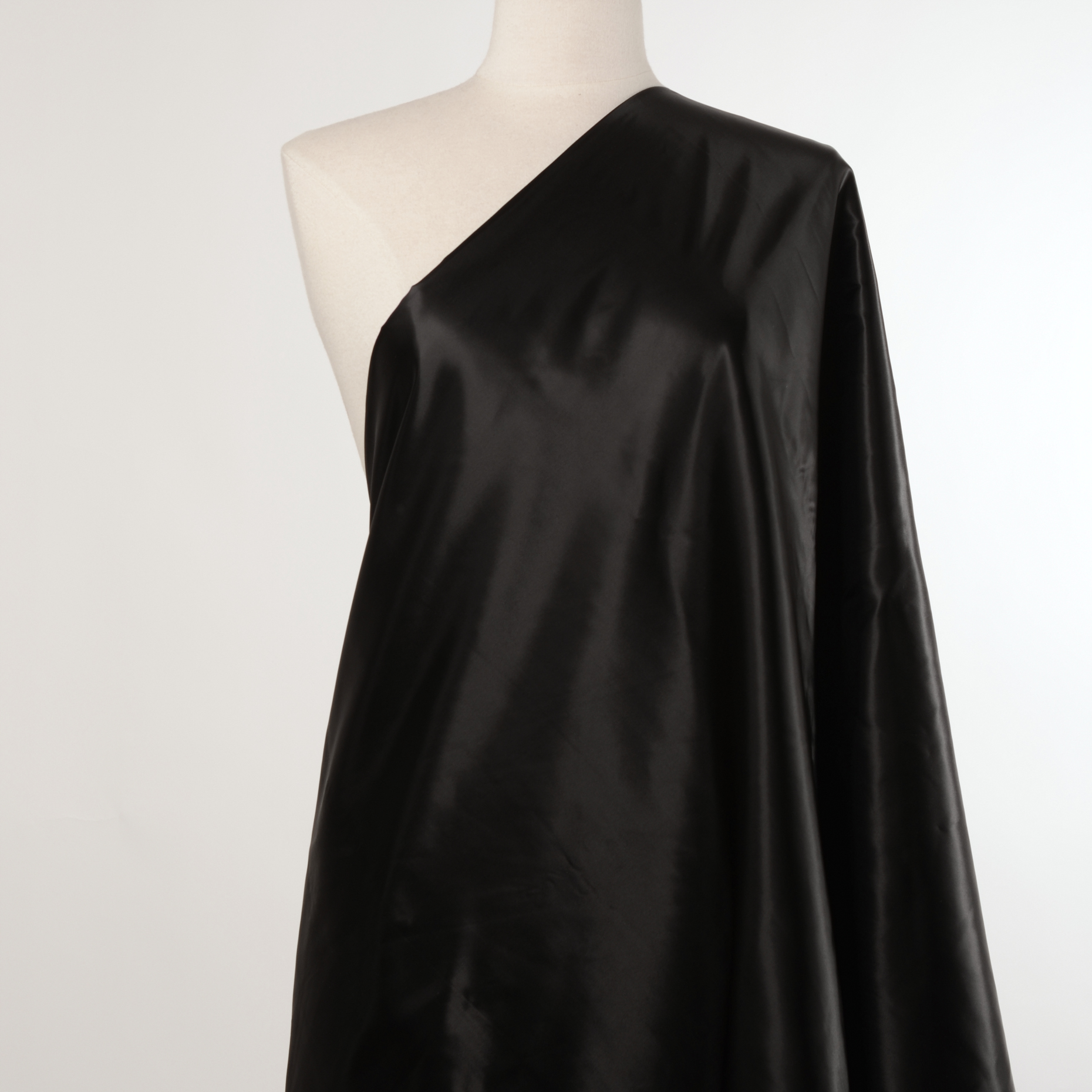 OUTDOOR, RAVEN BLACK (F000019137) - Mannequin