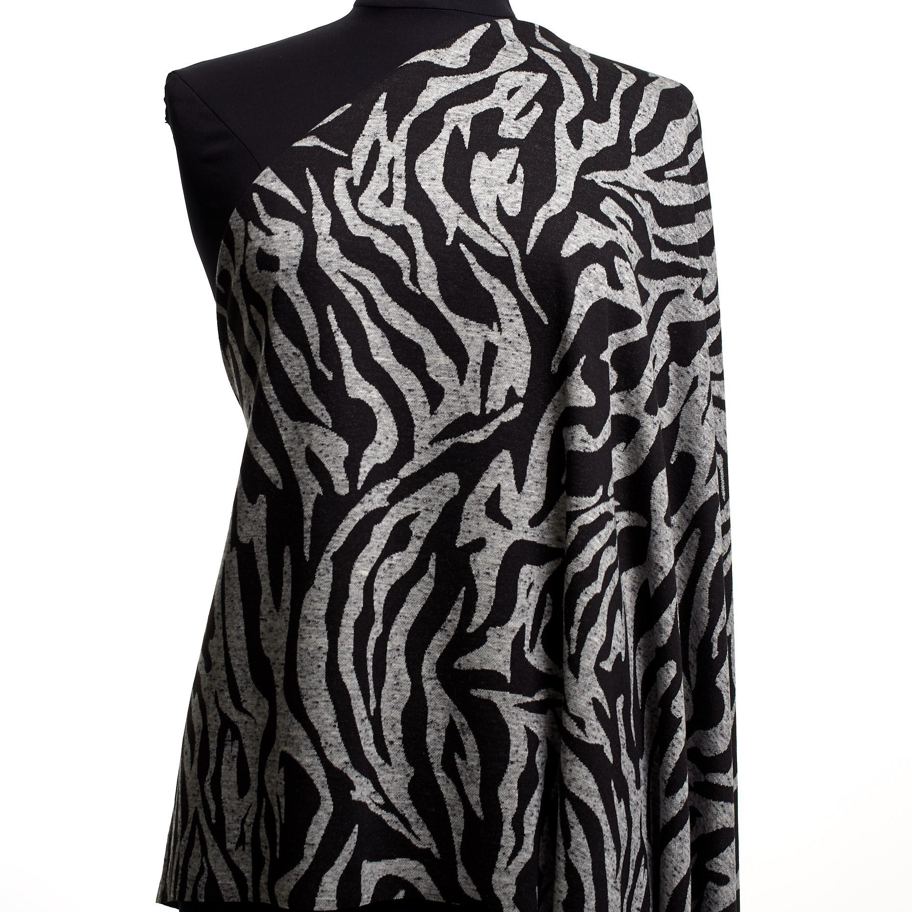 JACQUARD, JERSEY, VISCOSE, SILVER&RAVEN BLACK (F000043886) - Mannequin