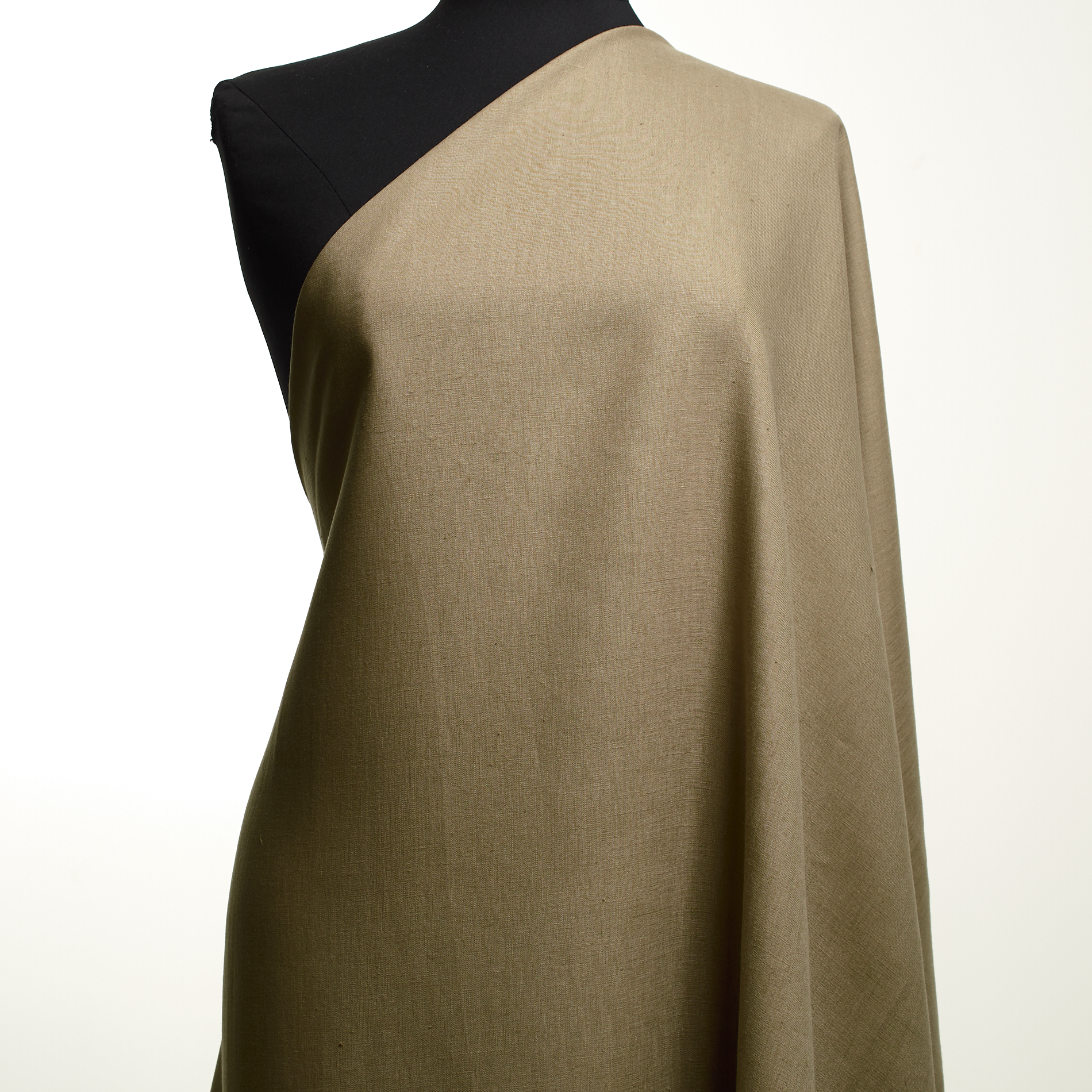 Lin, Khaki (P000000250) - Mannequin