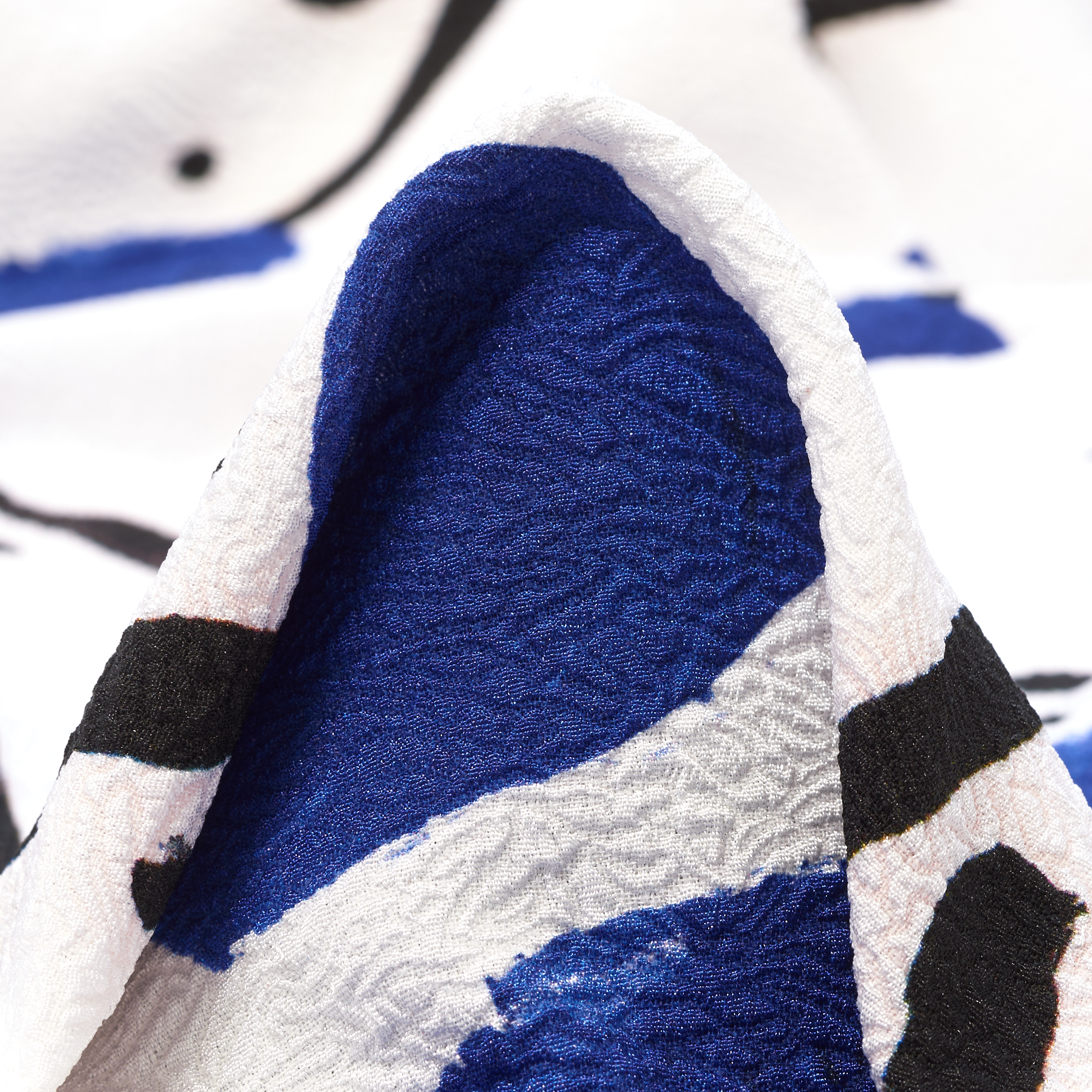 CRÊPE, PRINTED, RAVEN BLACK&BRILLIANT WHITE (F000033321)