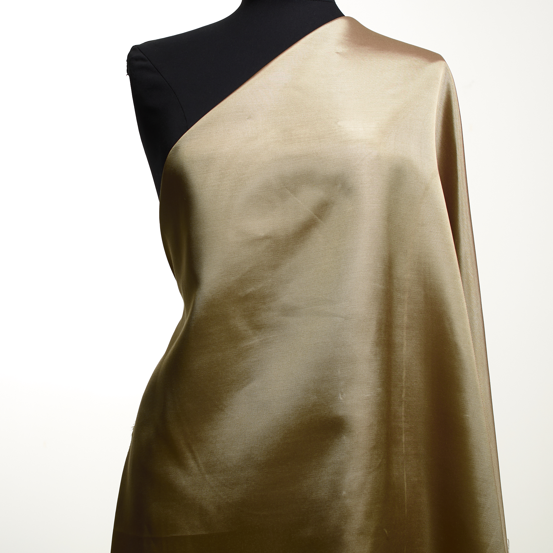 Tejido de canalé, Viscosa, Viscosa, Brown Rice (F000009648) - Maniquí