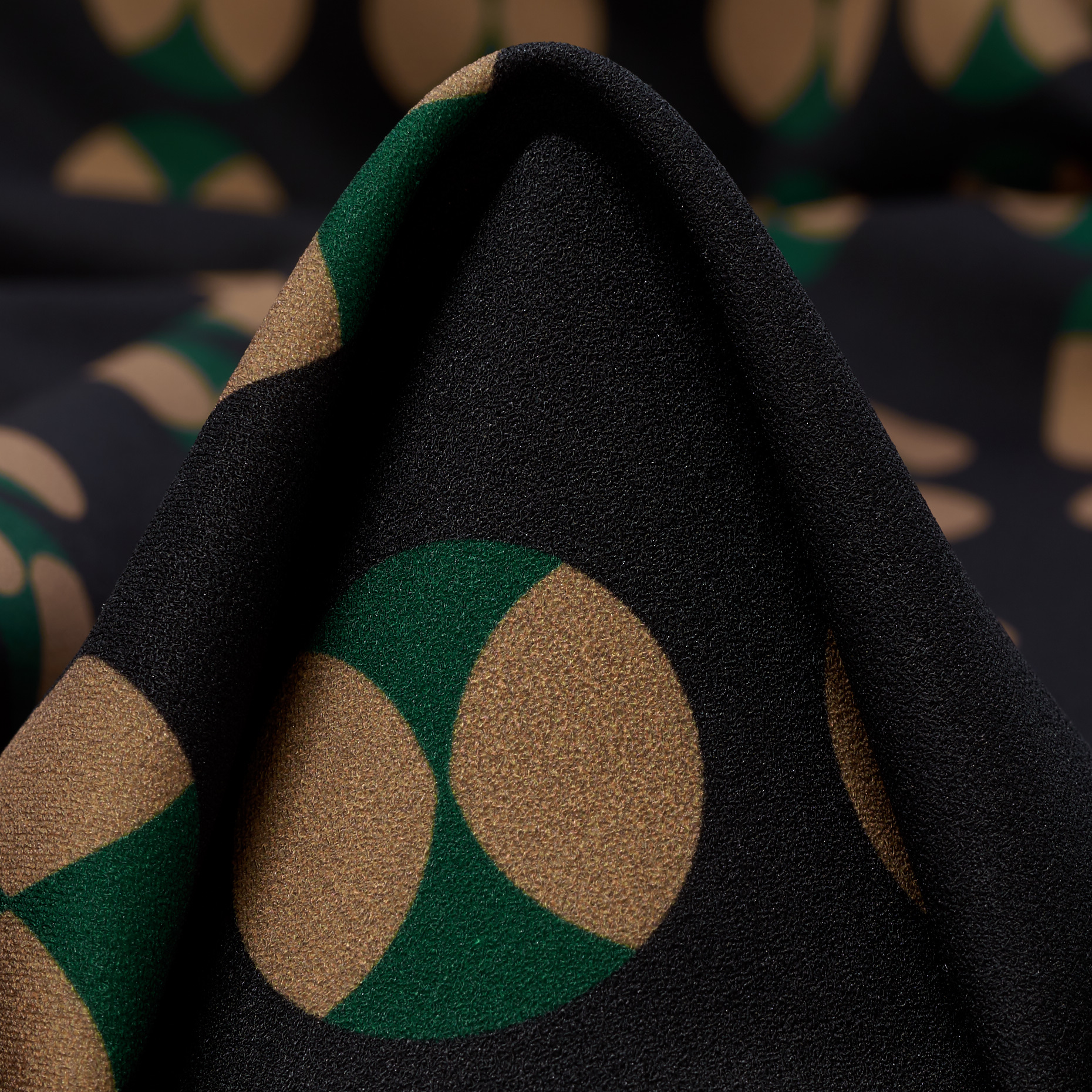 CRÊPE, PRINTED, TOASTED COCONUT (F000031178)