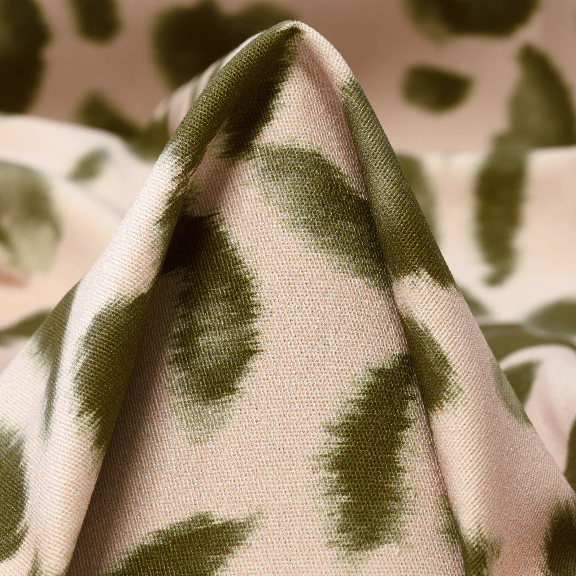 TWILL, COTTON, PRINTED, PINK MARSHMALLOW&COVERT GREEN (F000049470)