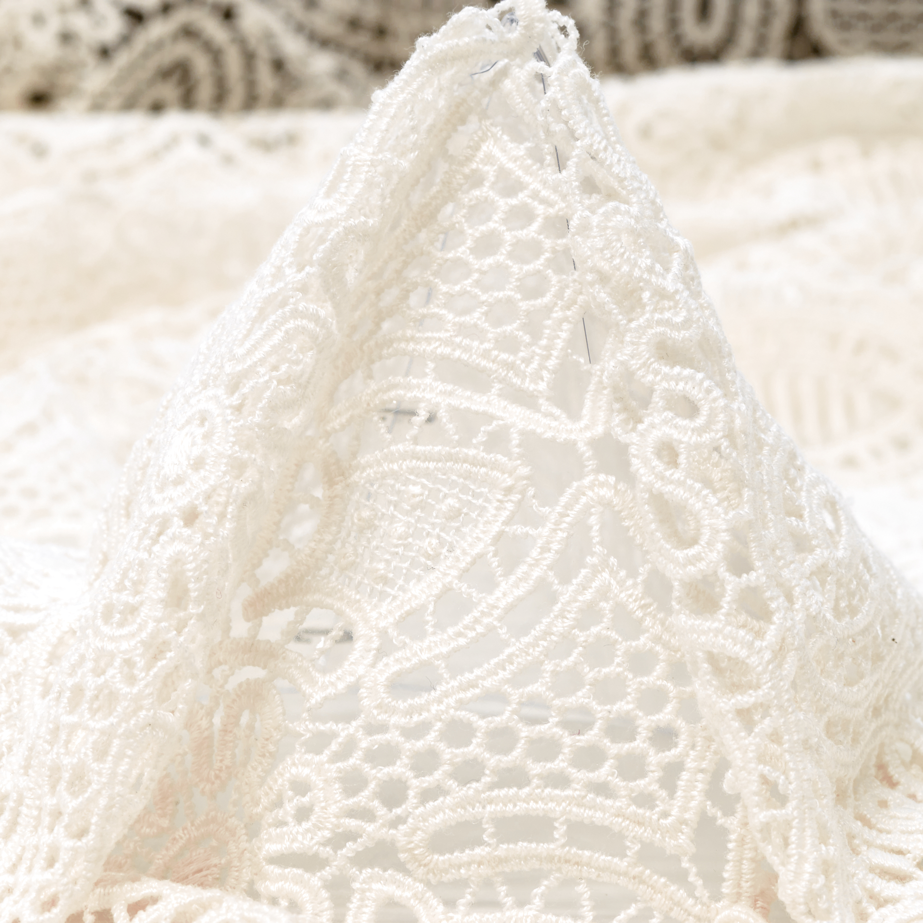 LACE, COTTON, FLORAL, SNOW WHITE (F000034411)