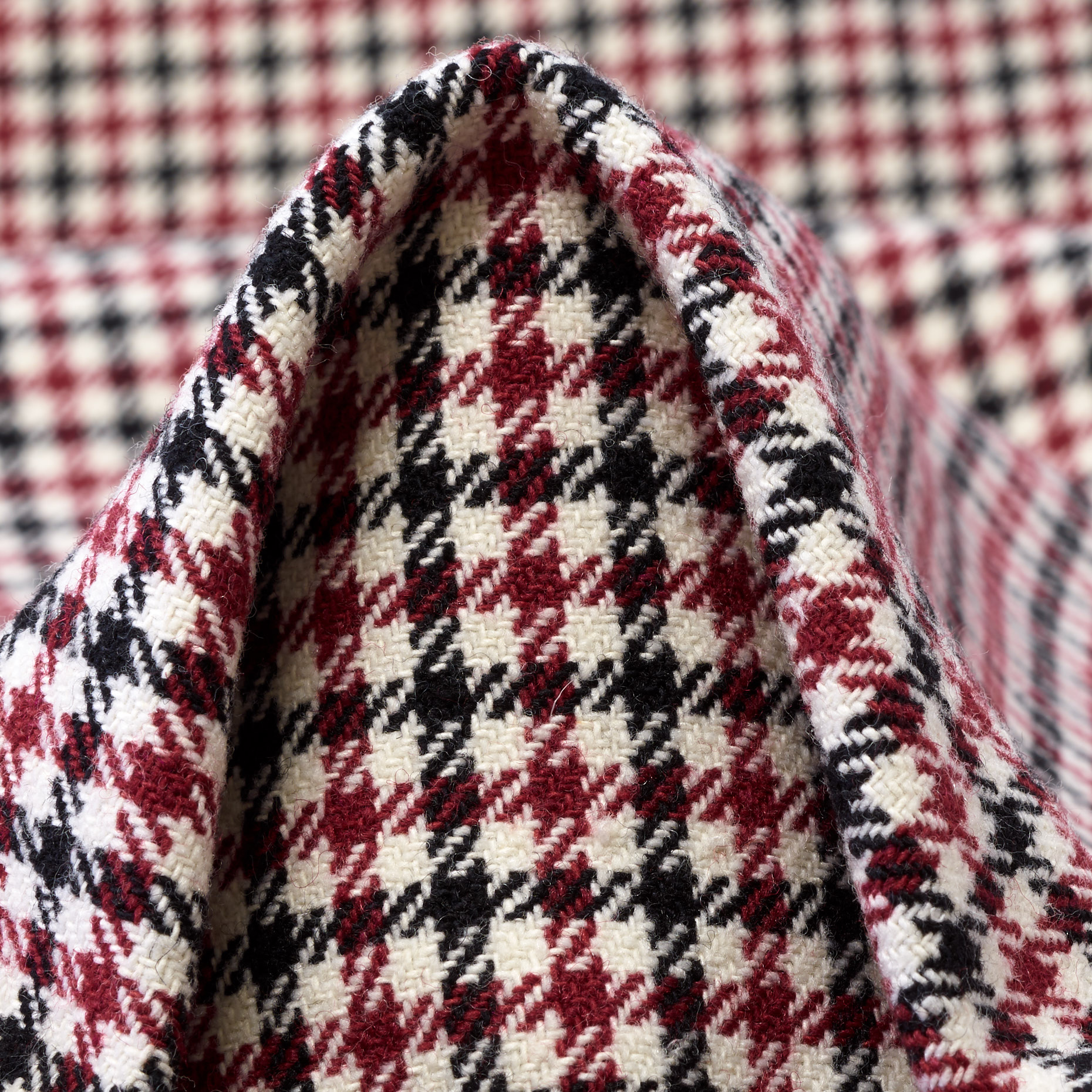 DOUBLE, WOOL BLEND, BONDED, CARMINE RED&IVORY (F000038257)