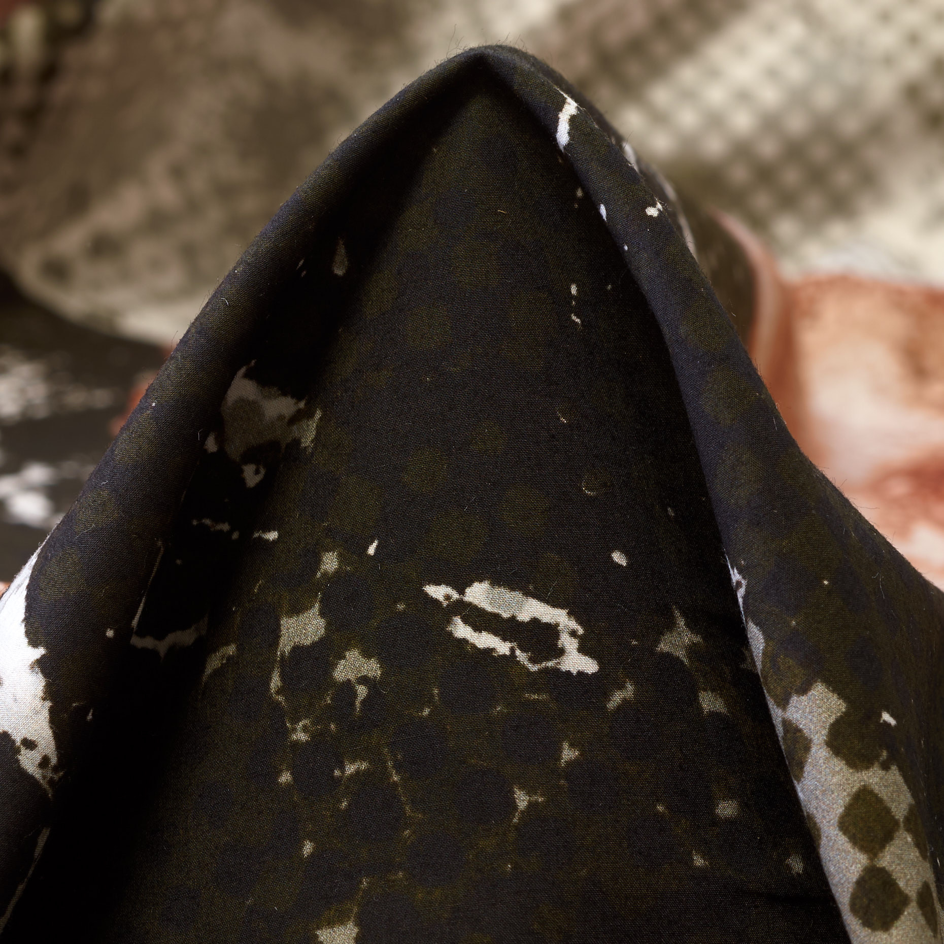 BATISTE, COTTON, PRINTED, MIRAGE GRAY&PECAN PIE (F000032067)