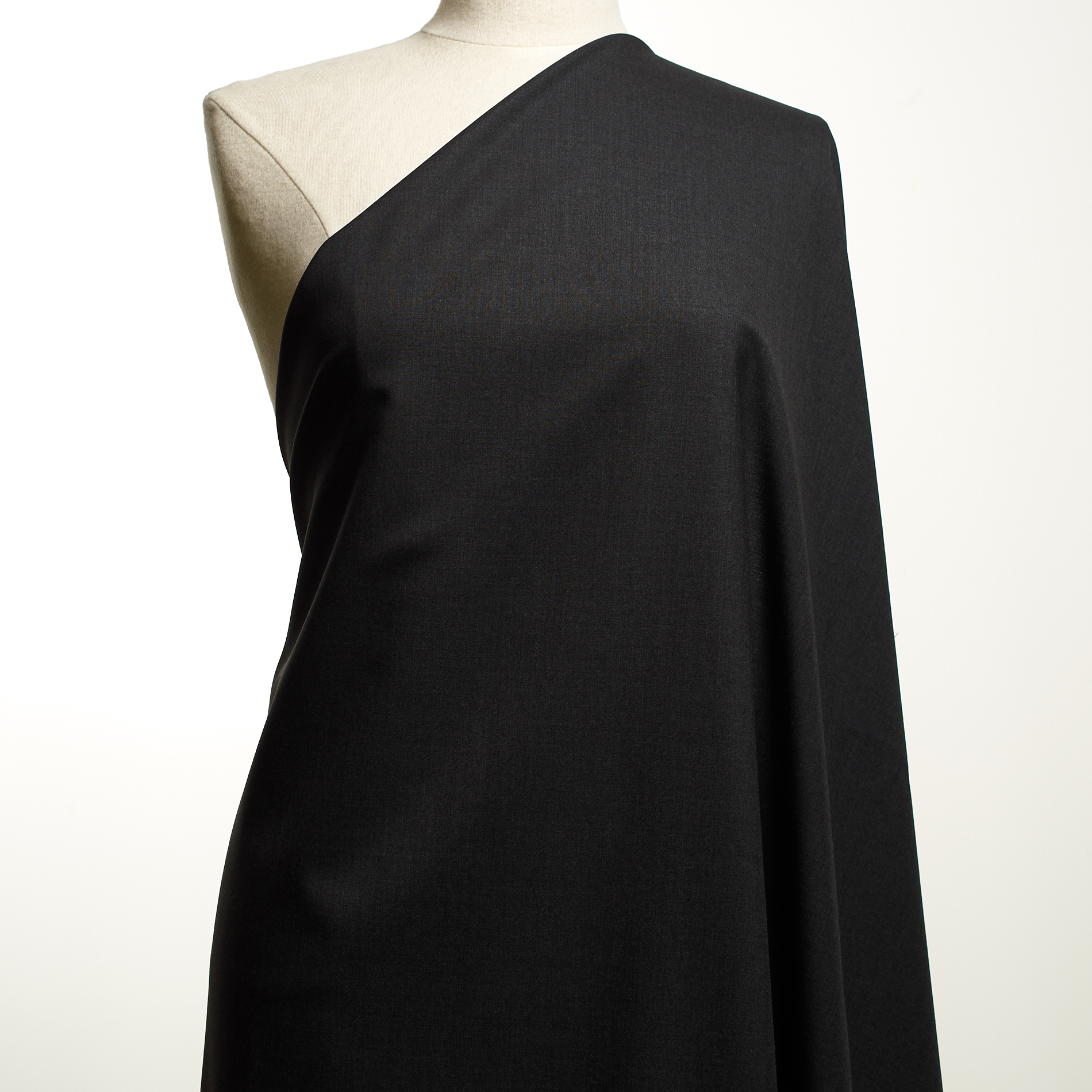 FINE WOOL, MELANGE, ANTHRACITE (F000033852) - Mannequin