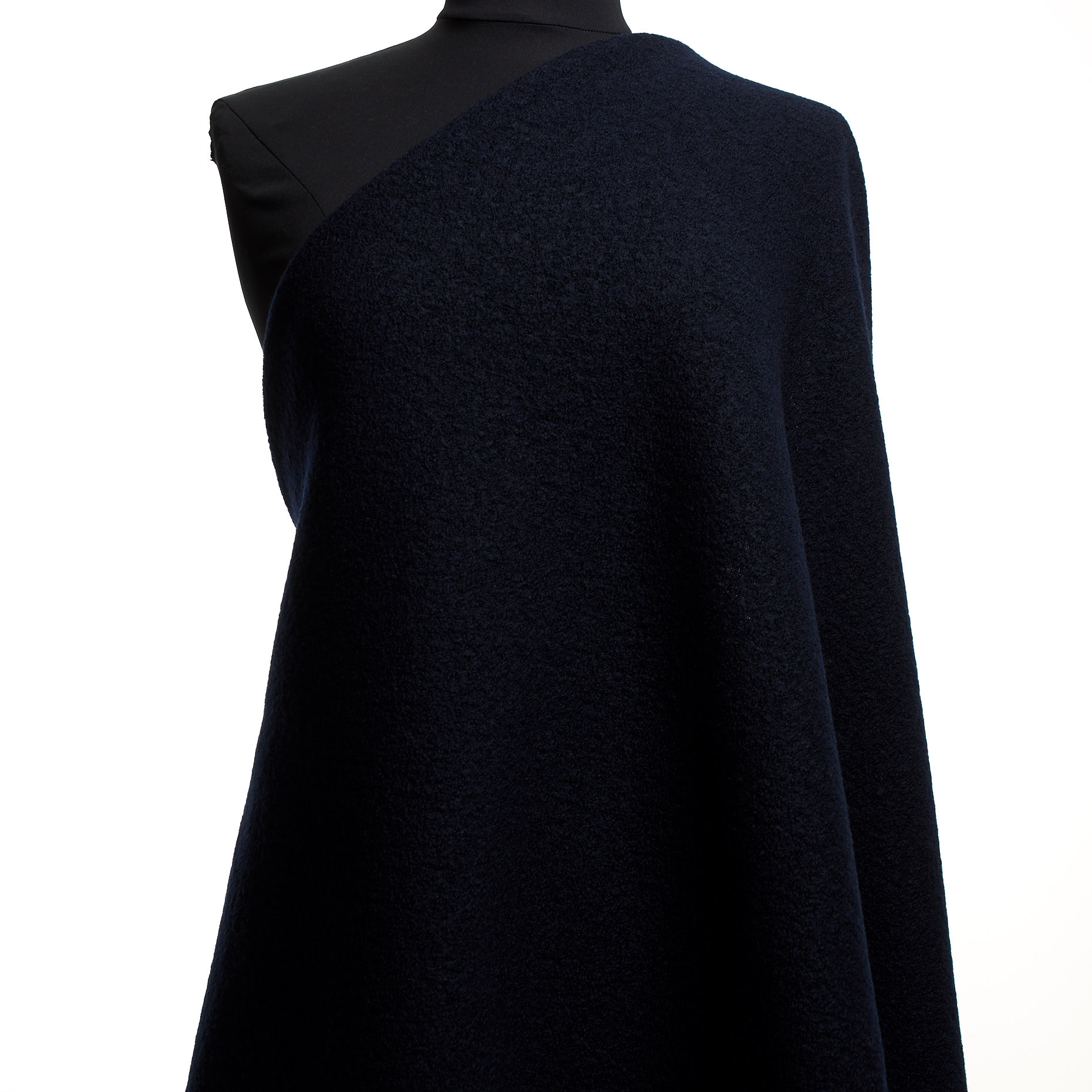 Букле, Шерсть Виргинская, Parisian Night (F000045749) - Манекен