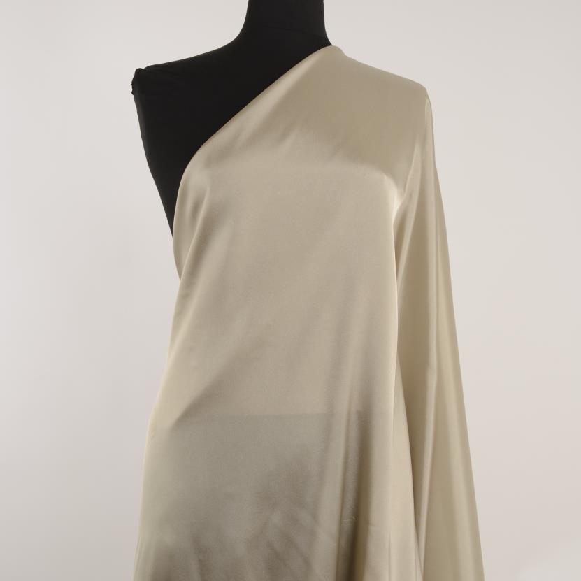 LINING, ELASTIC, ALMOND (F000028889) - Mannequin