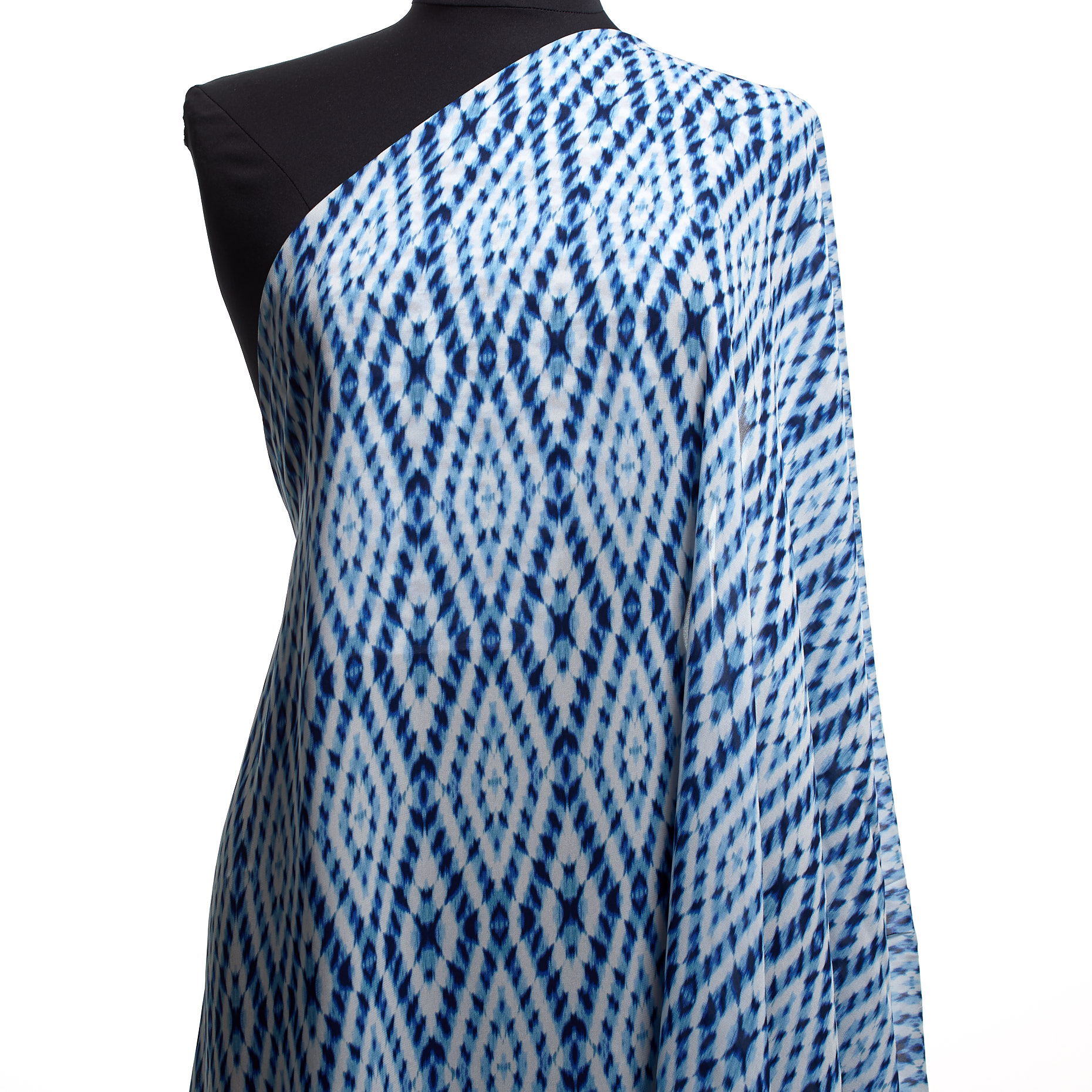 CRÊPE, VISCOSE, PRINTED, BRILLIANT WHITE&LAPIS BLUE (F000040268) - Mannequin
