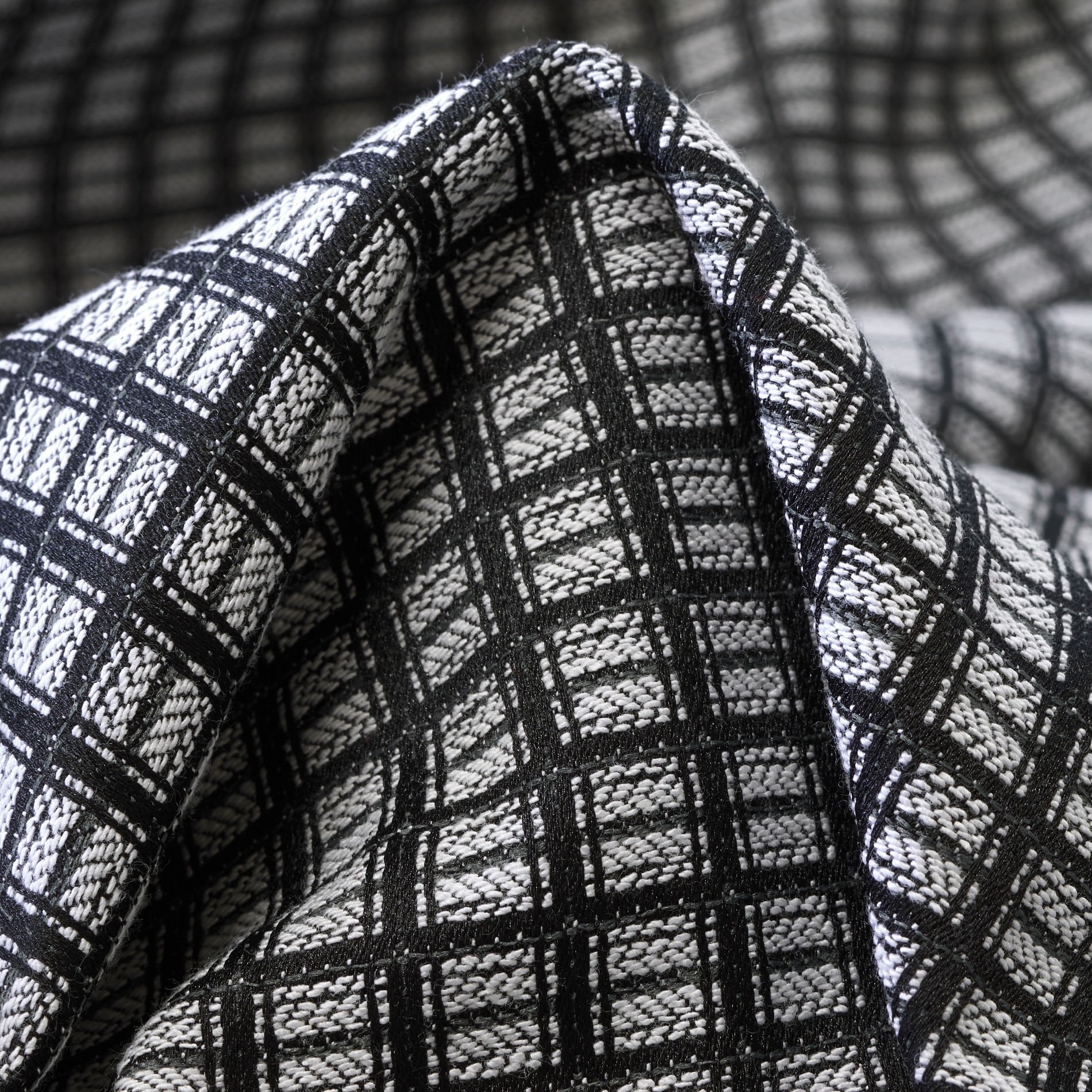 JACQUARD, GEOMETRIC, IRON GATE&KIT (F000031588)